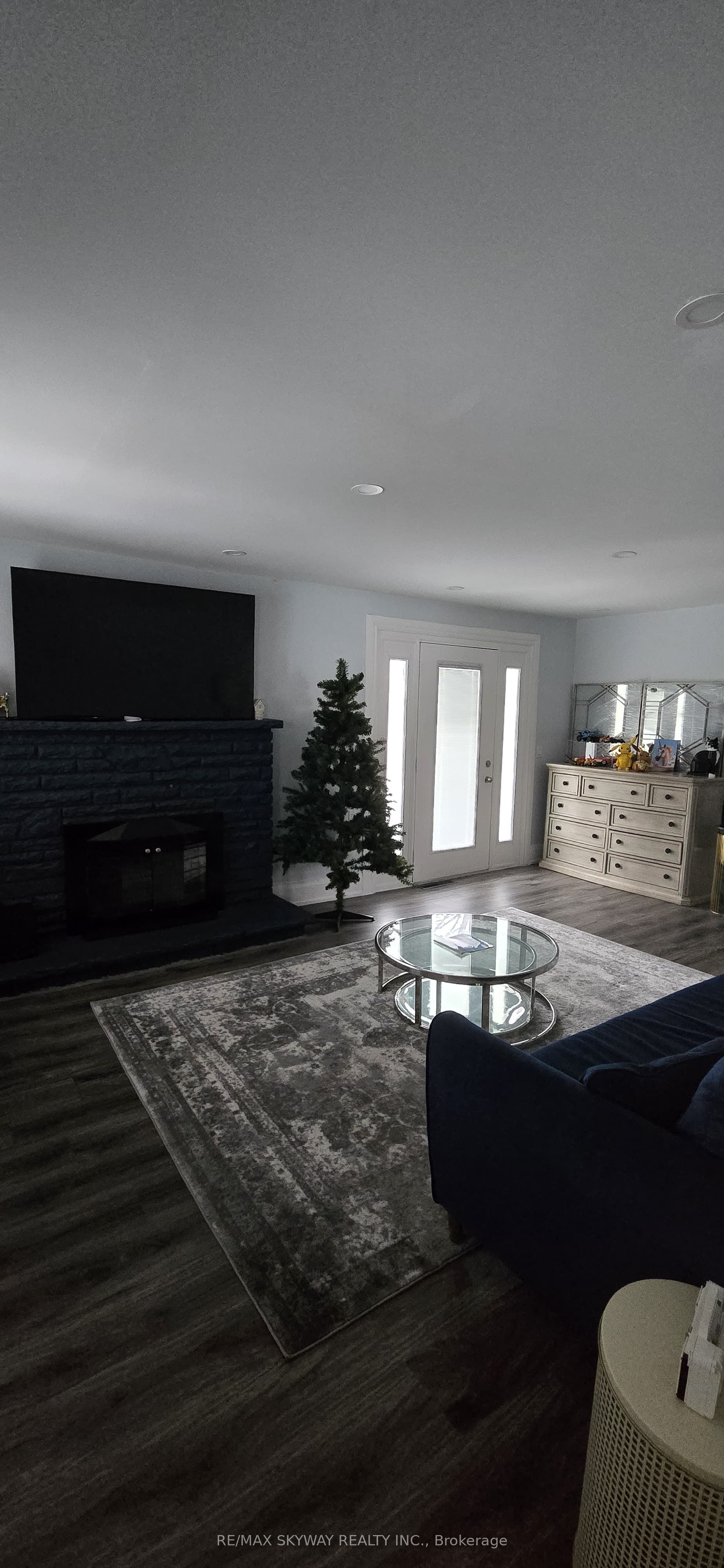 45 Confederation Street