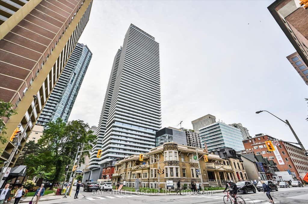 Photo of 50 Charles Street E #LPH4706, Toronto, ON M4Y 0C3 (MLS # C13580420)
