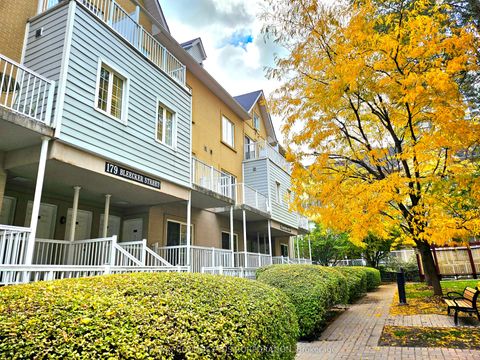 179 Bleecker Street 237 Toronto ON M4X 1L9