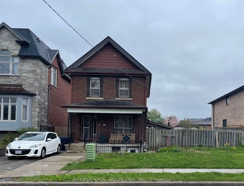 92 Harding Avenue Toronto ON M6M 3A5