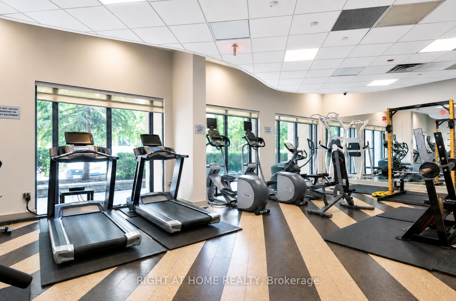650 Sheppard Avenue E 403