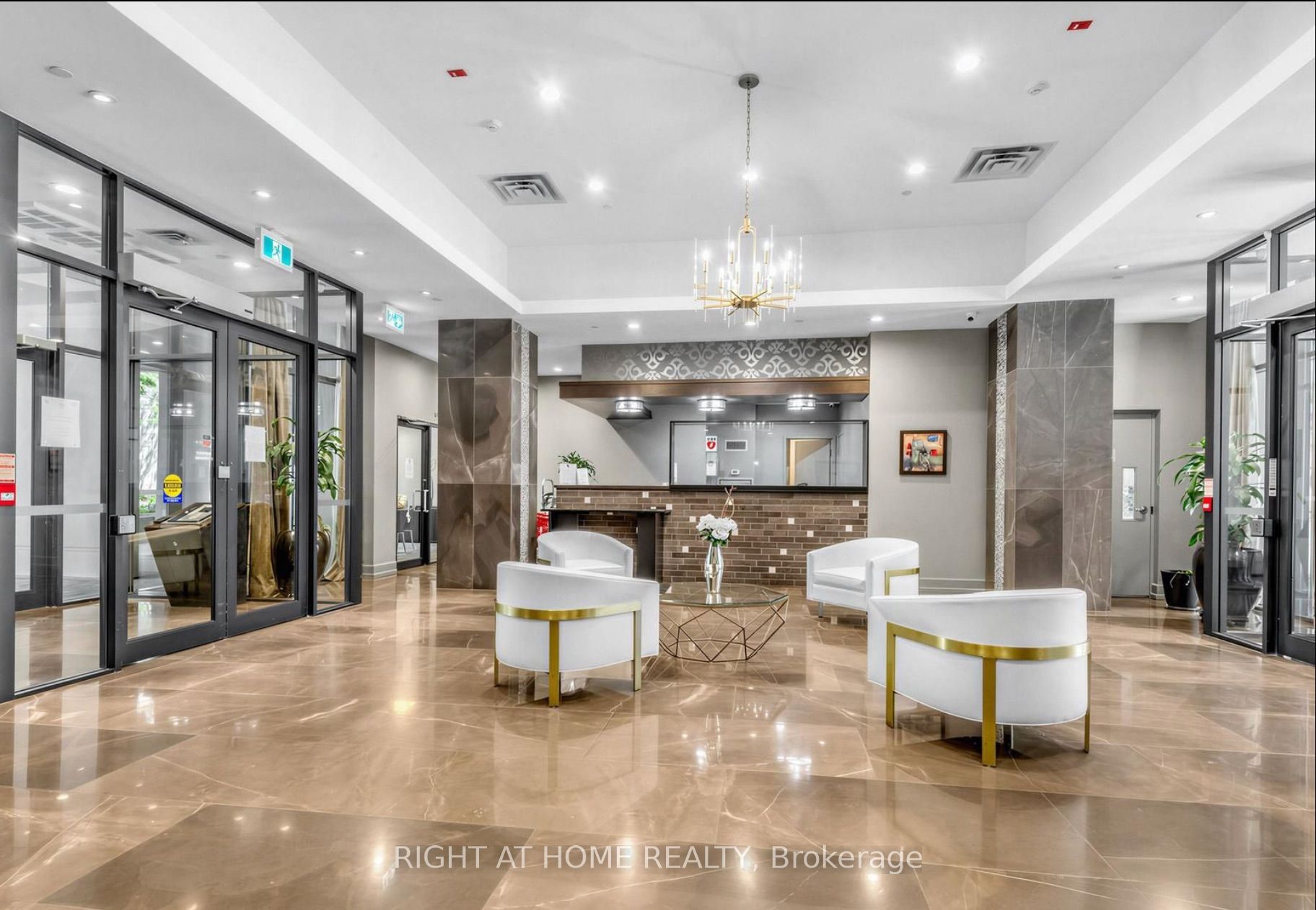 650 Sheppard Avenue E 403