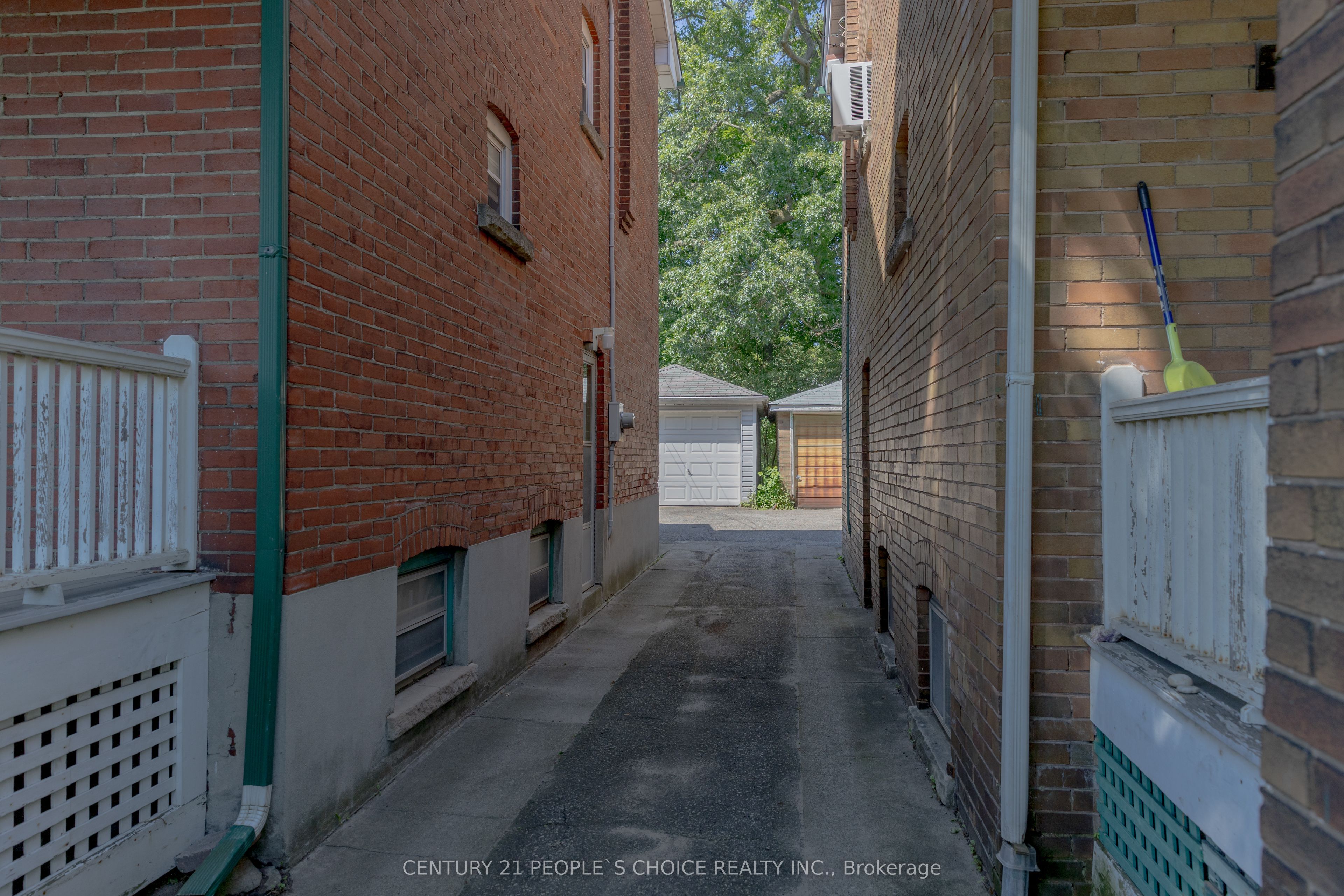 312 Runnymede Road