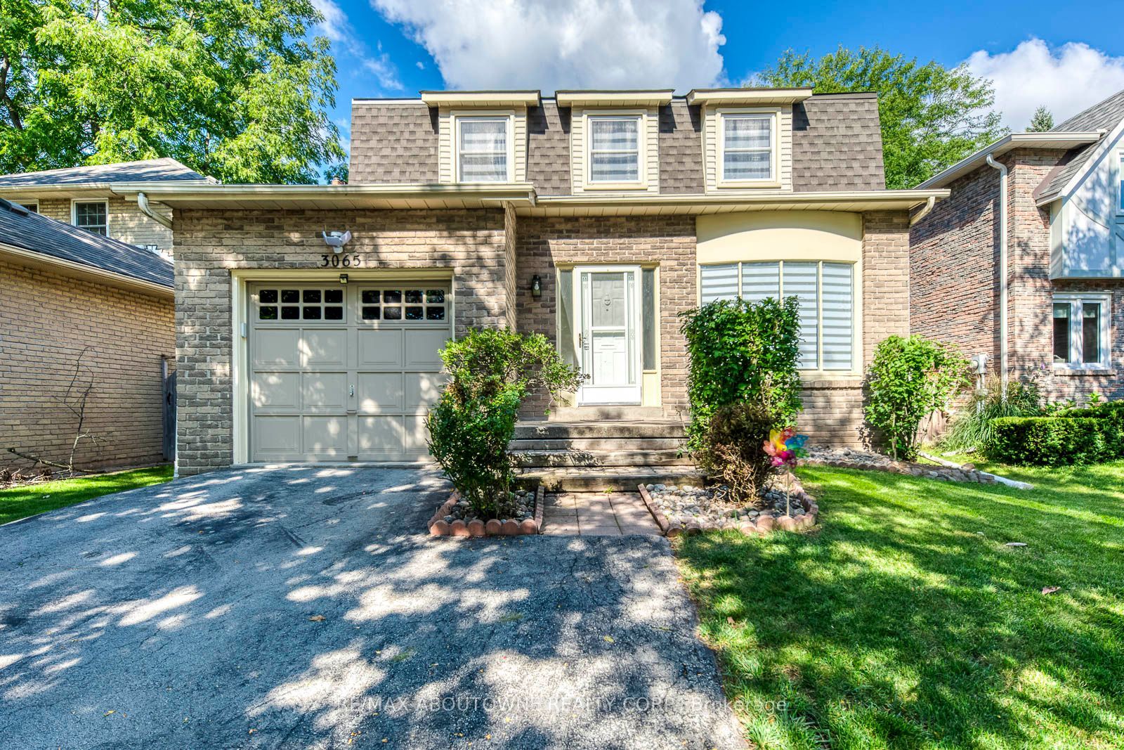 3065 Silverthorn Drive