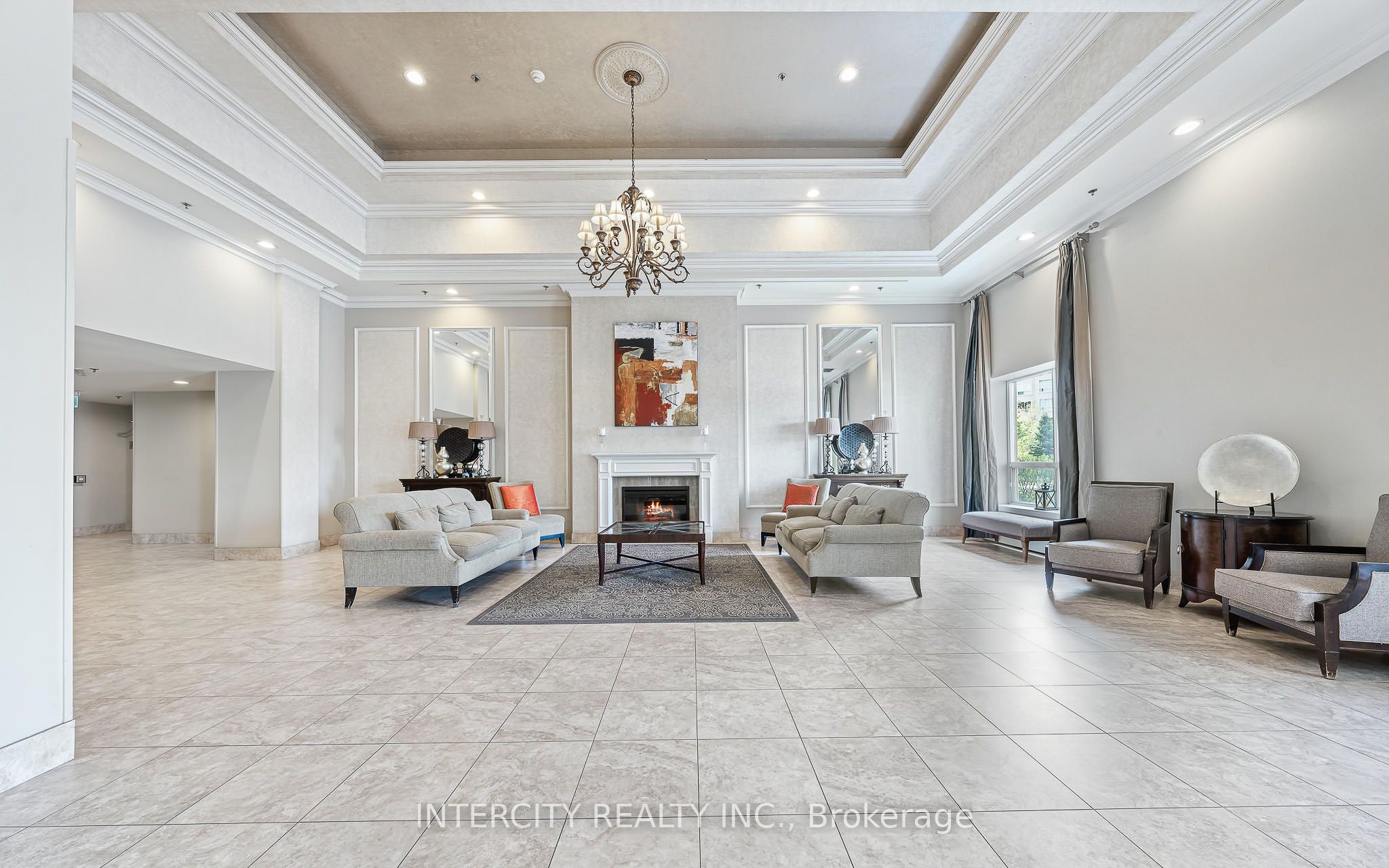 8 Maison Parc Court 520