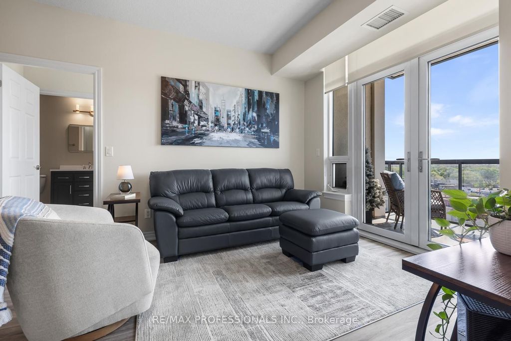 Photo of 1135 Royal York Road #801, Toronto, ON M9A 0C3 (MLS # W13150898)