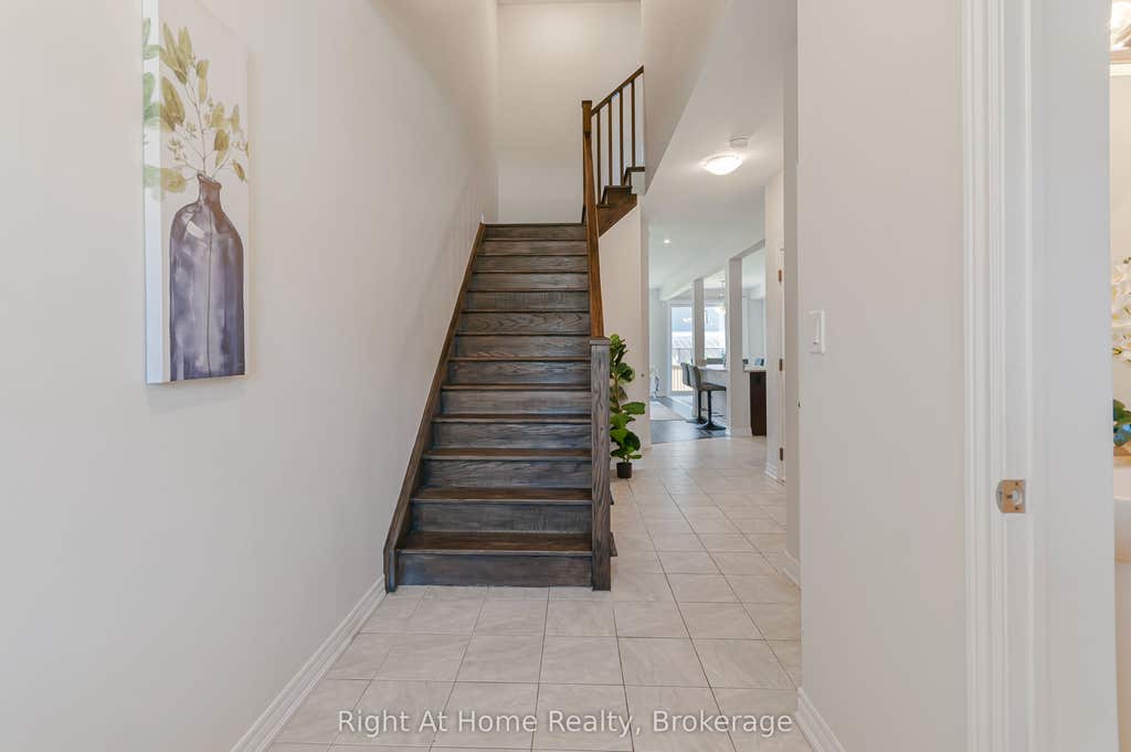 Photo of 9 Callon Drive, Hamilton, ON L9K 0J8 (MLS # X13245790)