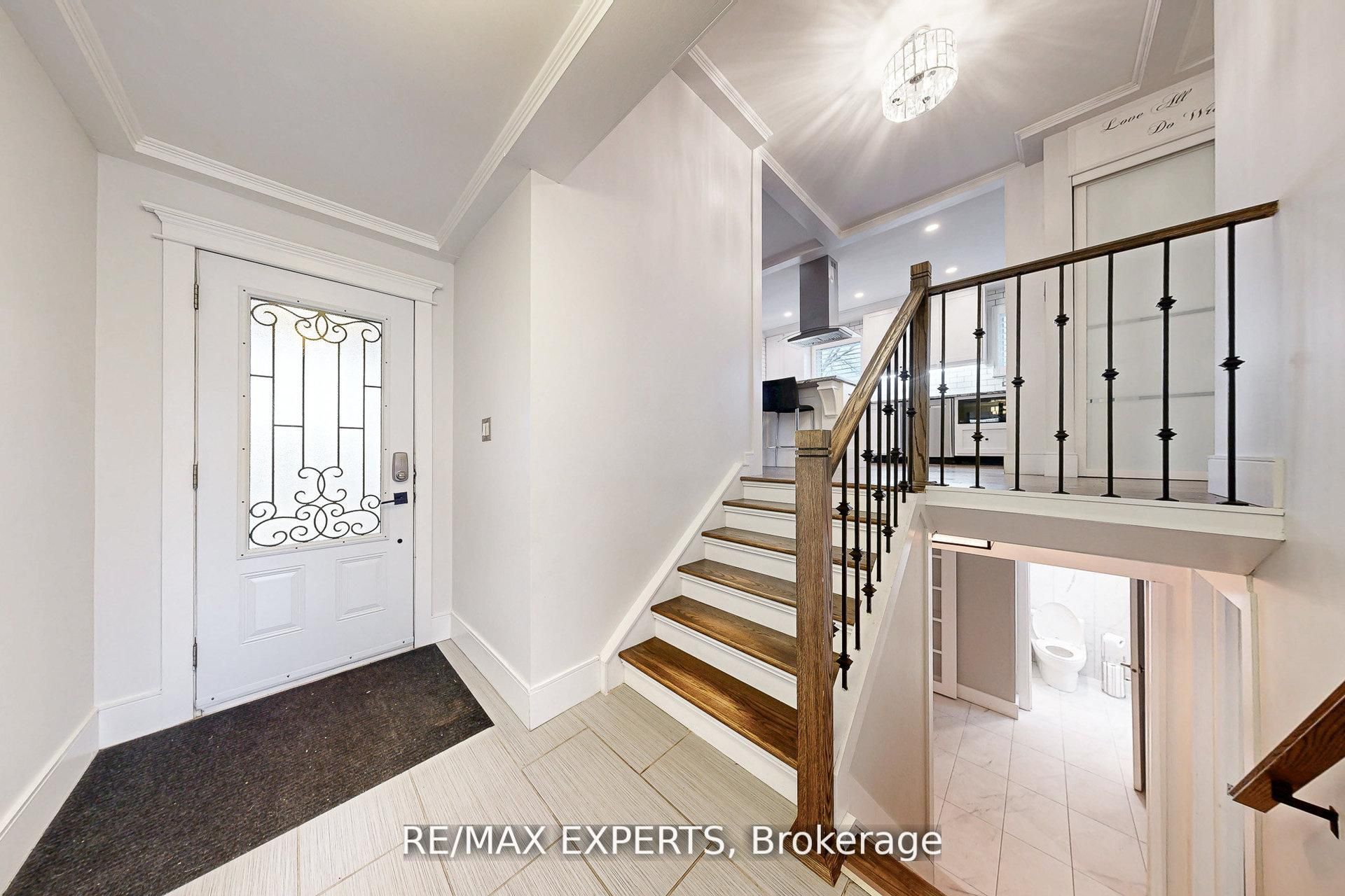 4323 Forsyth Boulevard