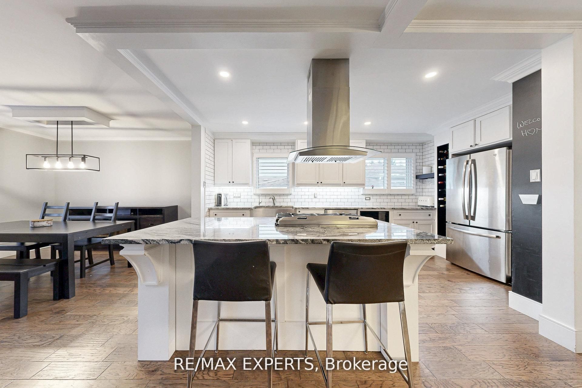 4323 Forsyth Boulevard