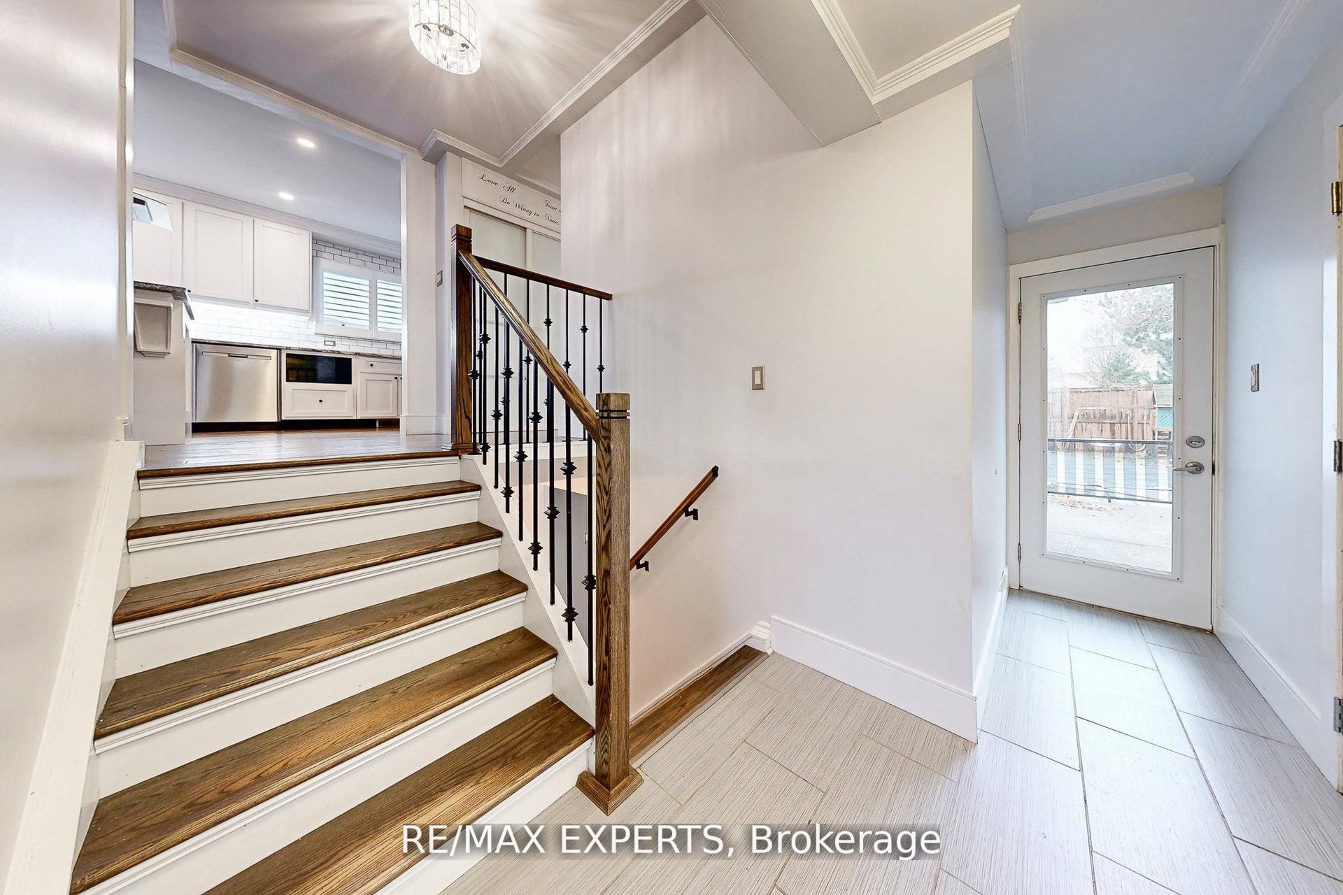 4323 Forsyth Boulevard