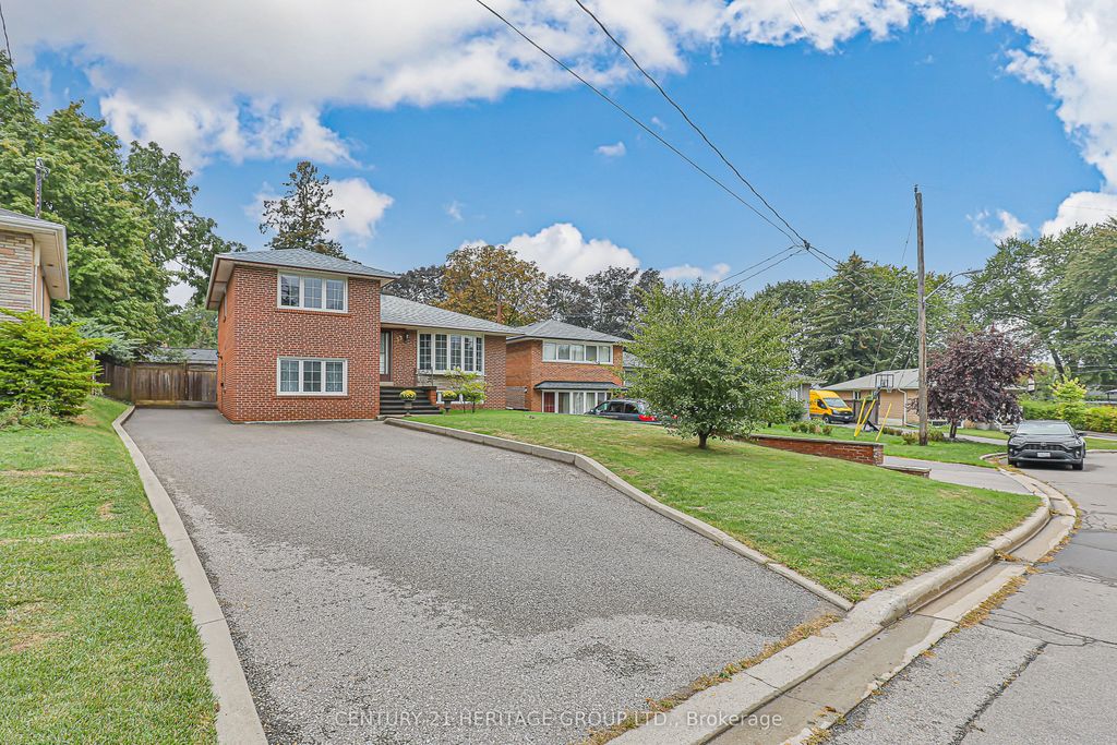 Photo of 53 Caronport Crescent, Toronto, ON M3A 1H2 (MLS # C12423559)