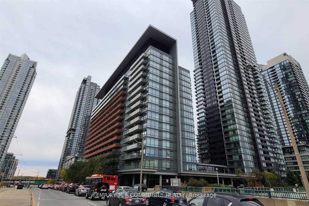 Photo of 4k Spadina Avenue #919, Toronto, ON M5V 3Y9 (MLS # C13608152)