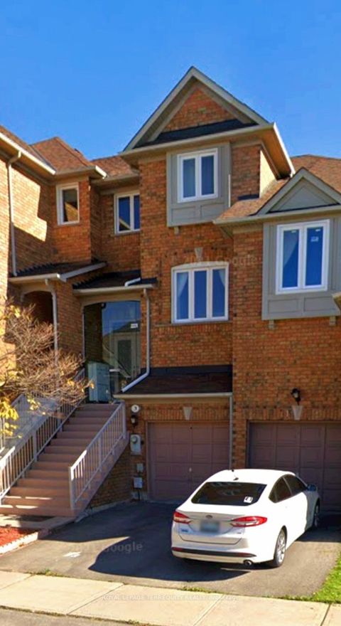 3 Baffin Court Bsmt Richmond Hill ON L4B 4J6