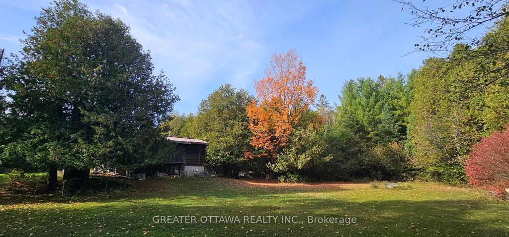 Photo of 686 John Kennedy Way N, Carp - Huntley Ward, ON K0A 1A0 (MLS # X12980124)