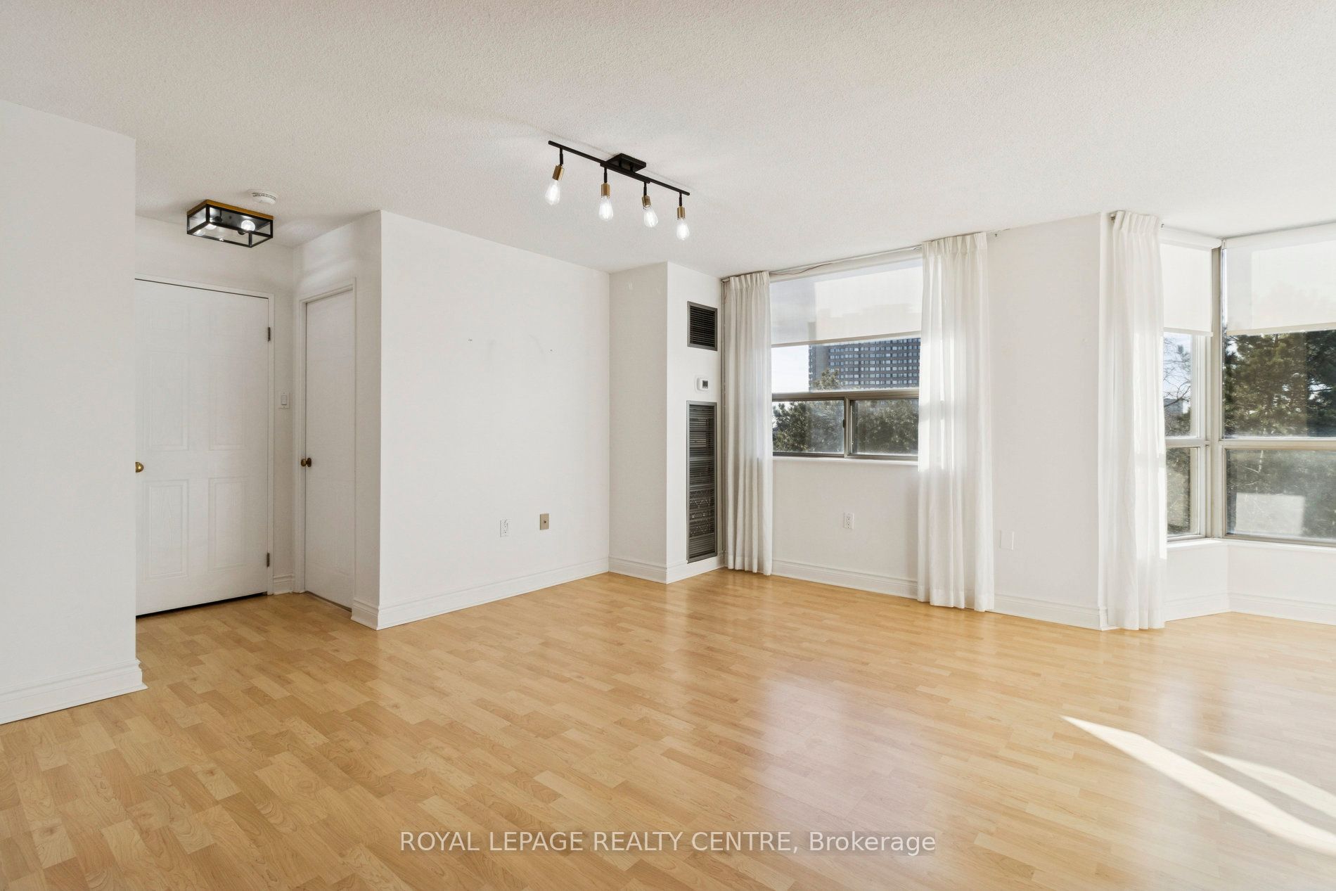 1110 Walden Circle 510