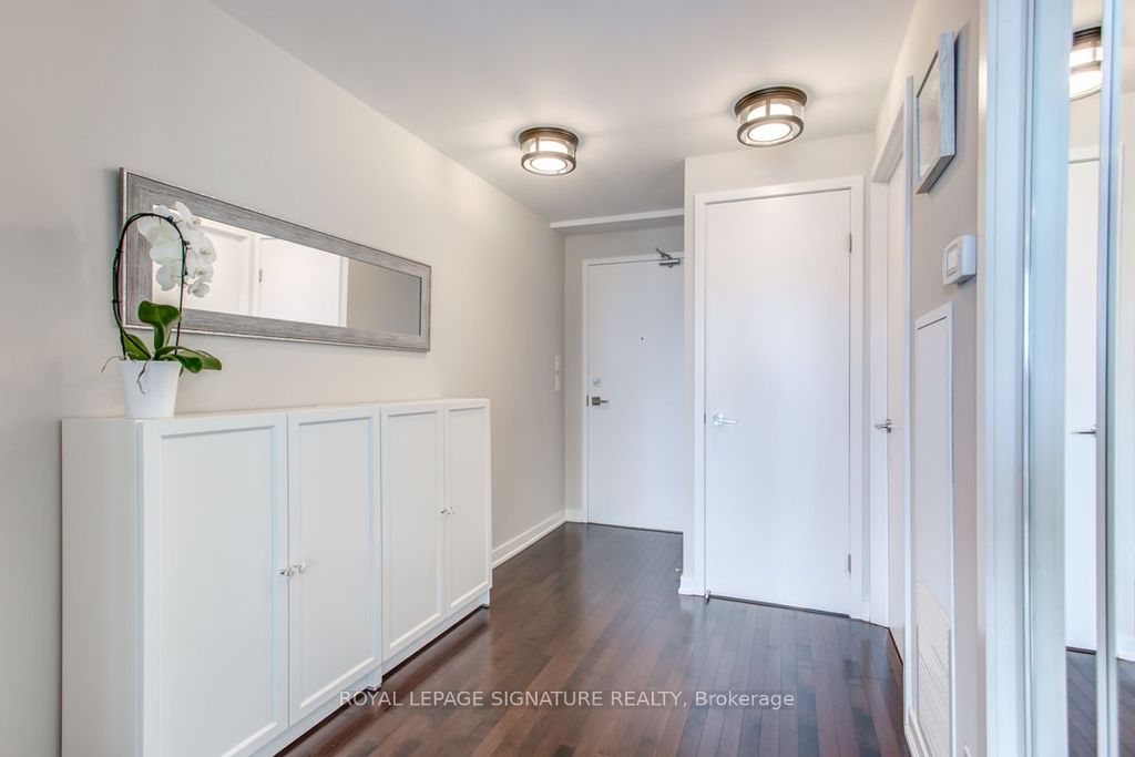Photo of 14 York Street #1507, Toronto, ON M5J 2Z2 (MLS # C12443997)