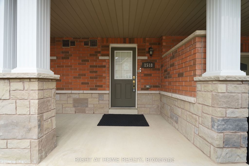 Photo of 1518 Shepway Mews, Pickering, ON L1X 0C7 (MLS # E13170804)
