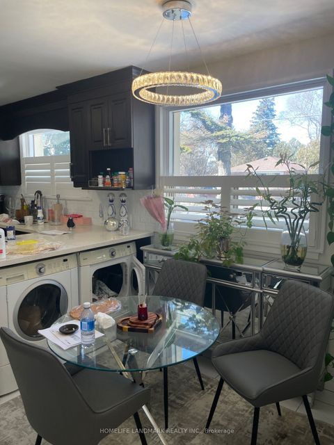 378 Marybay Crescent Main Richmond Hill ON L4C 2X4