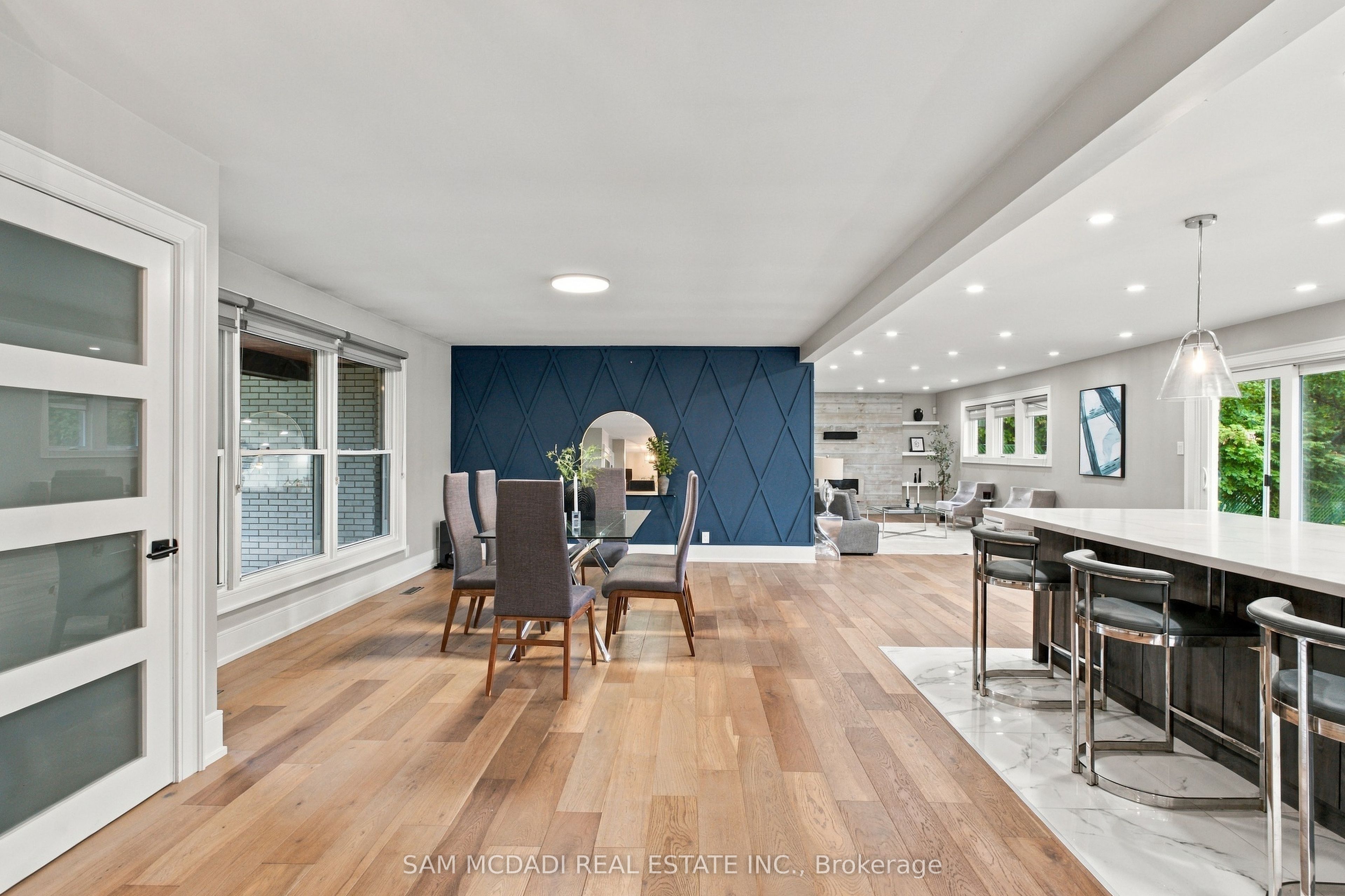 1357 Saginaw Crescent
