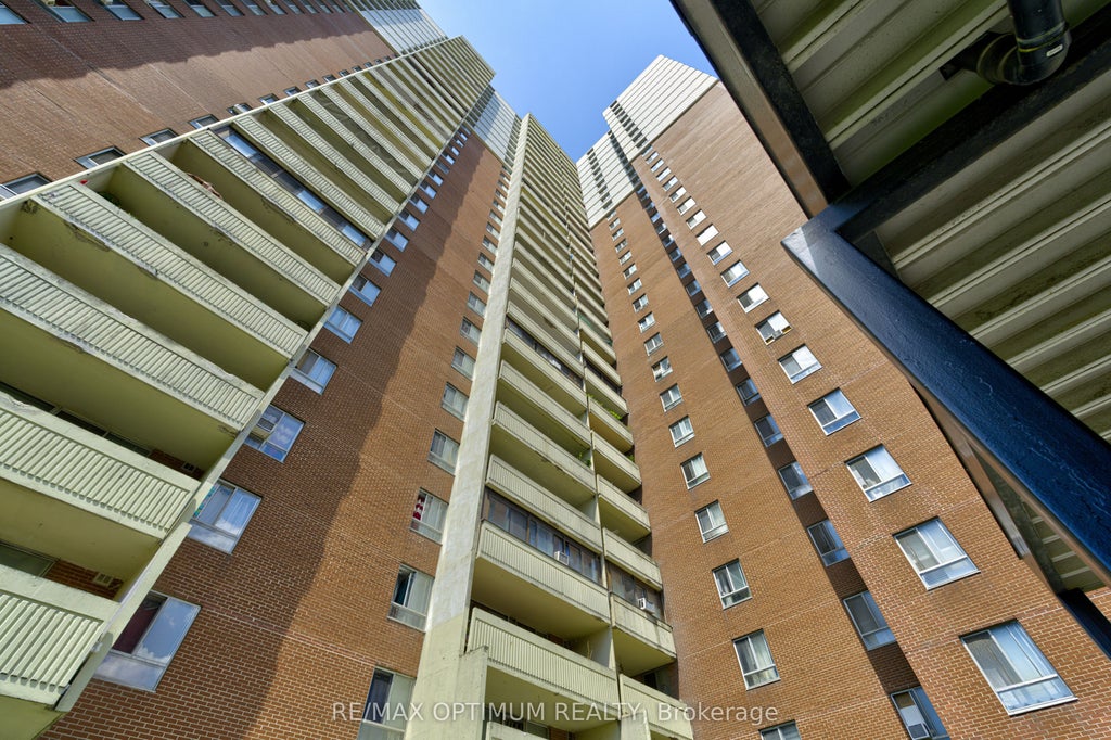 Photo of 5 Massey Square #2110, Toronto, ON M4C 5L6 (MLS # E13614286)