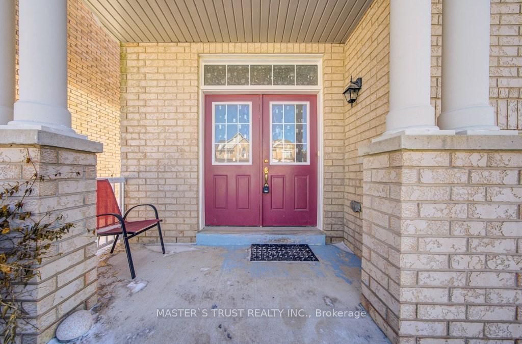 Photo of 56 Herefordshire Crescent, East Gwillimbury, ON L9N 0B7 (MLS # N12817724)