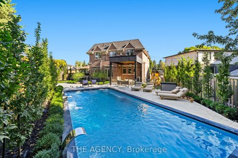 11 Burrows Avenue Toronto ON M9B 4W8