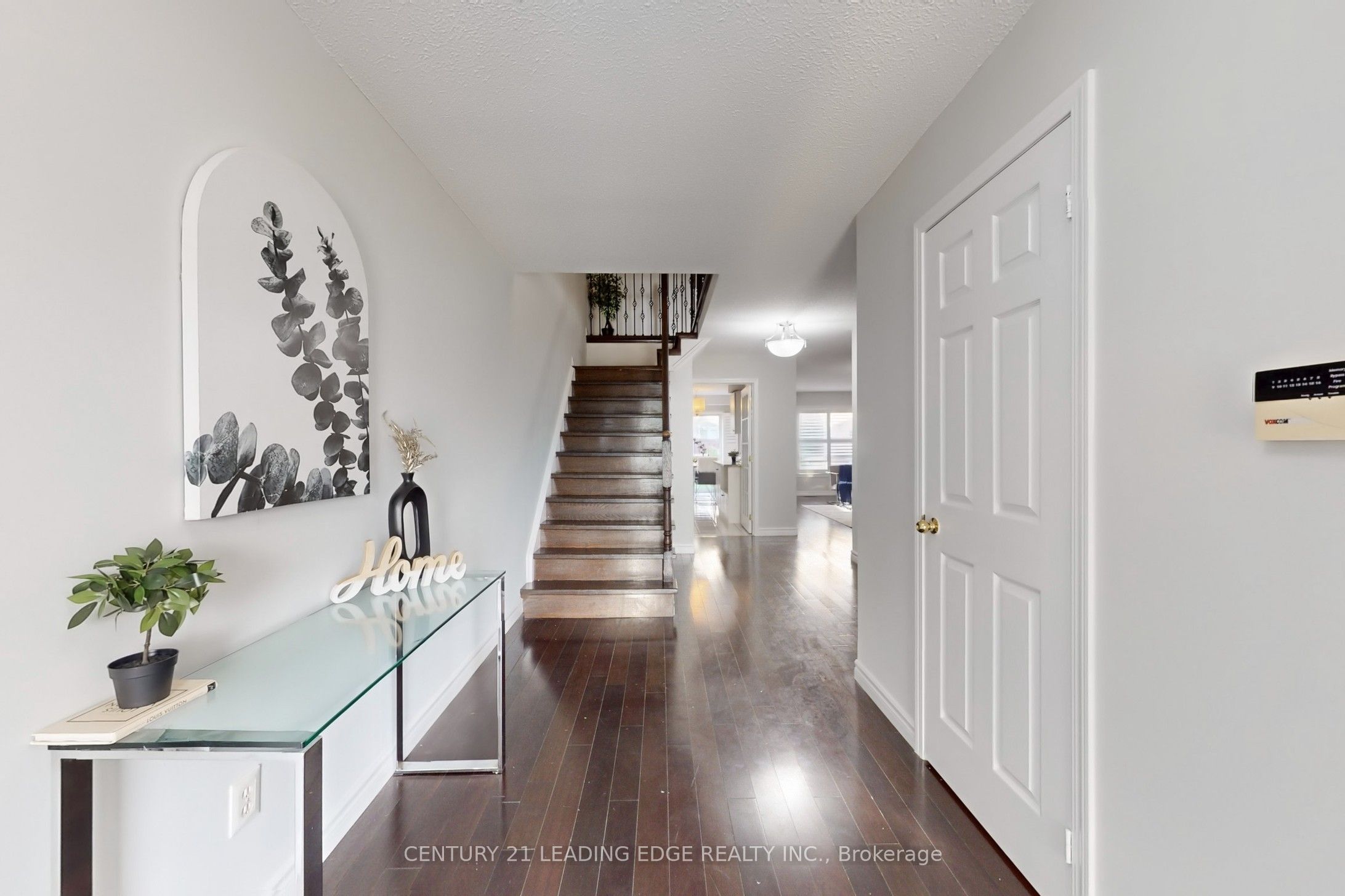 39 Horstman Street Main Floor