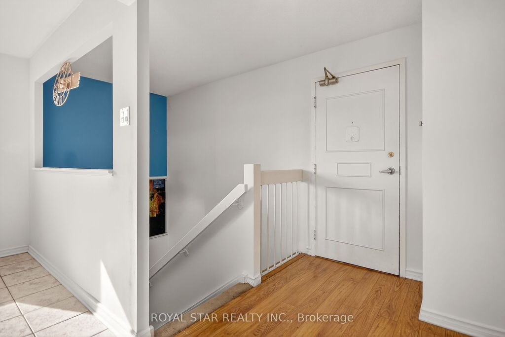 Photo of 2650 Southvale Crescent #414, Elmvale Acres and Area, ON K1B 4S9 (MLS # X12470802)