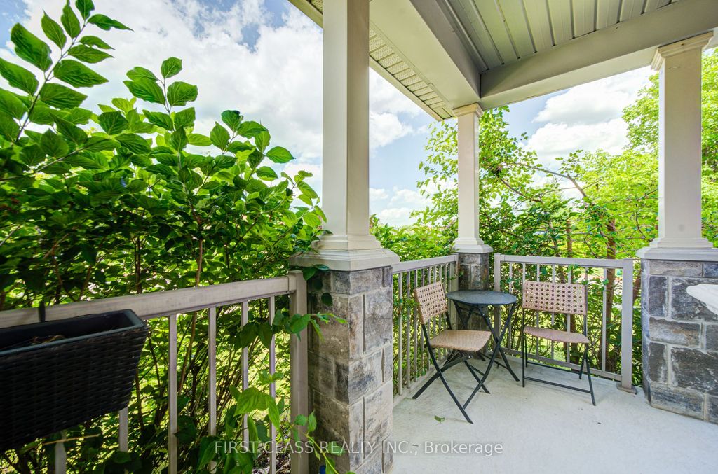 Photo of 718 Peter Hall Drive, Newmarket, ON L3X 2T1 (MLS # N13521674)