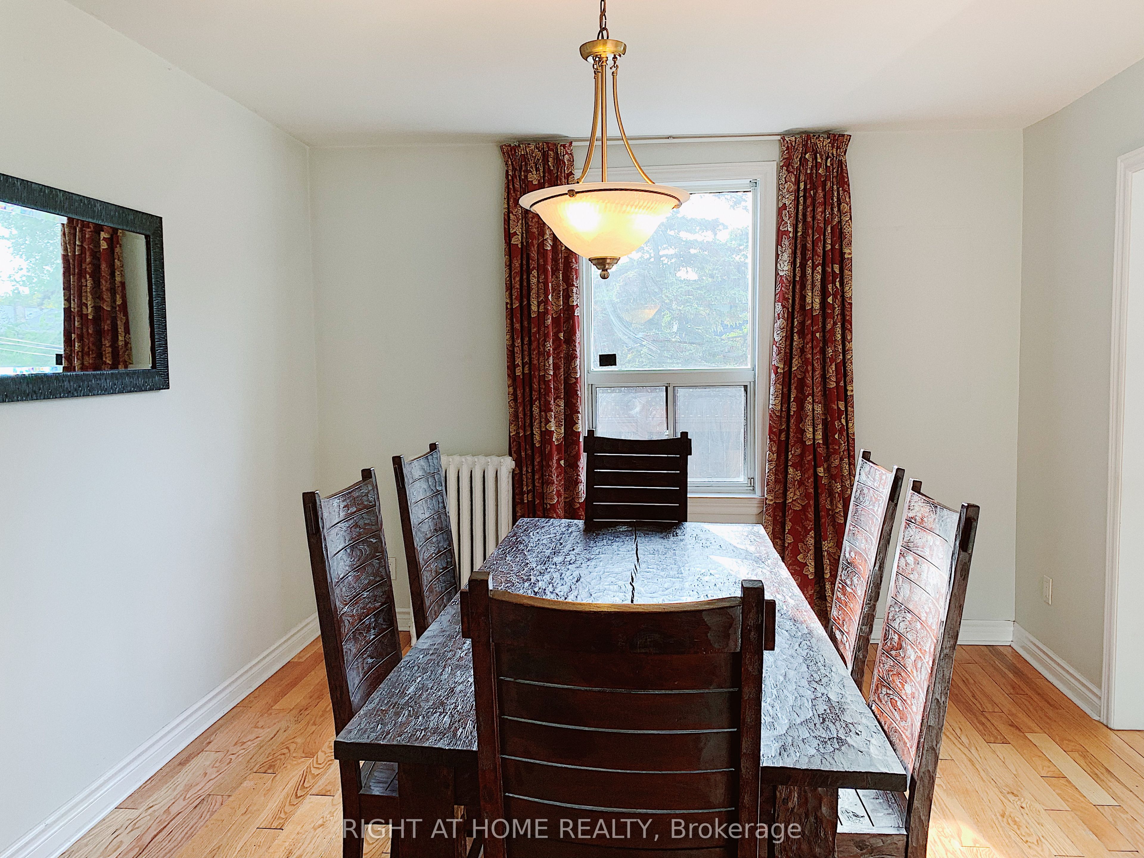 1030 Bathurst Street 2F