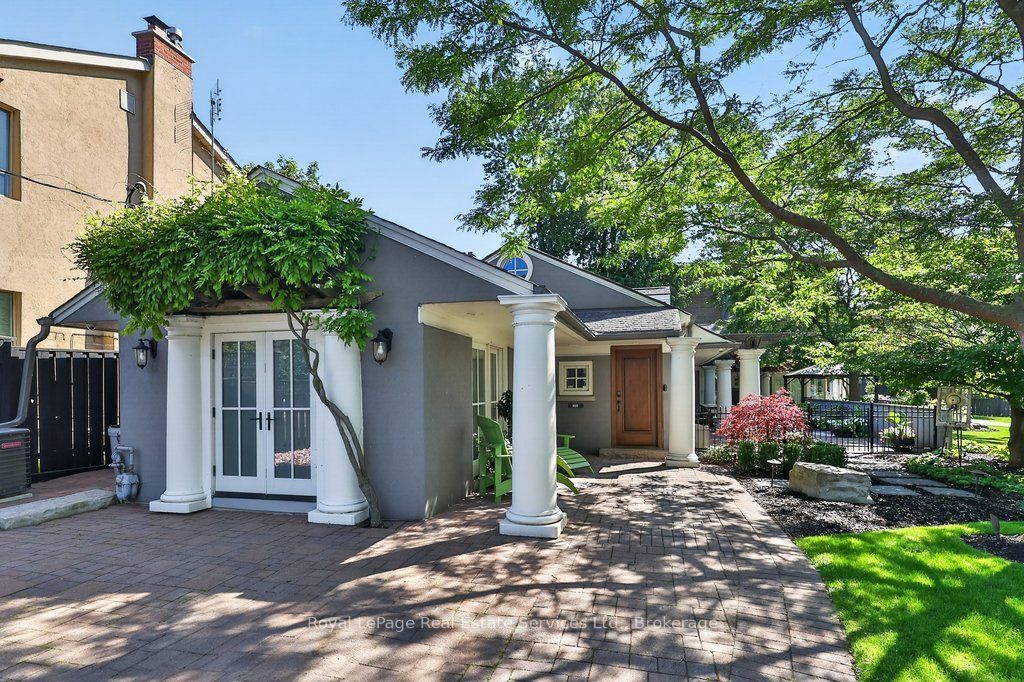 Photo of 300 Lake Promenade, Toronto, ON M8W 1B4 (MLS # W13799608)