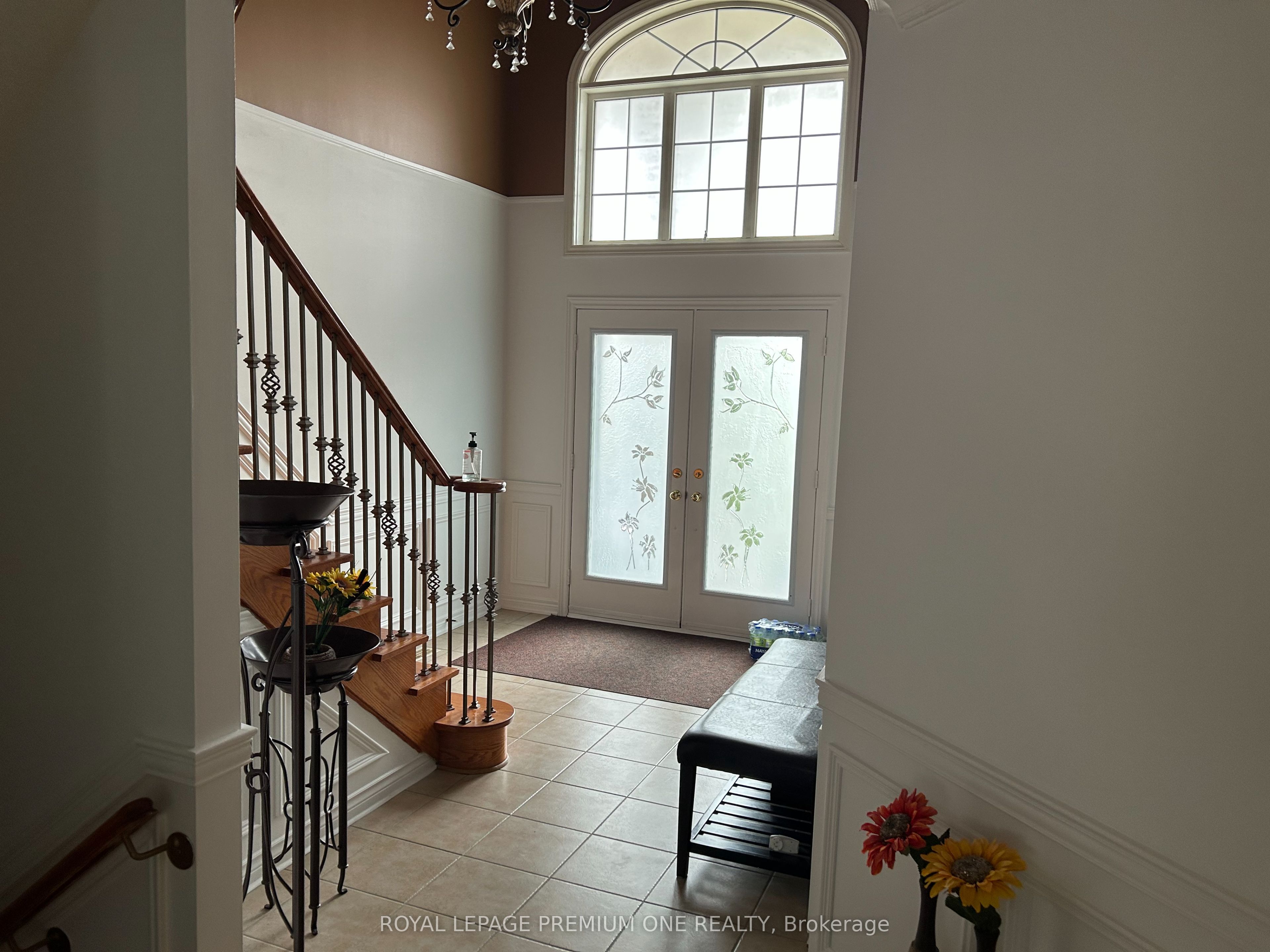 1370 Clarence Street