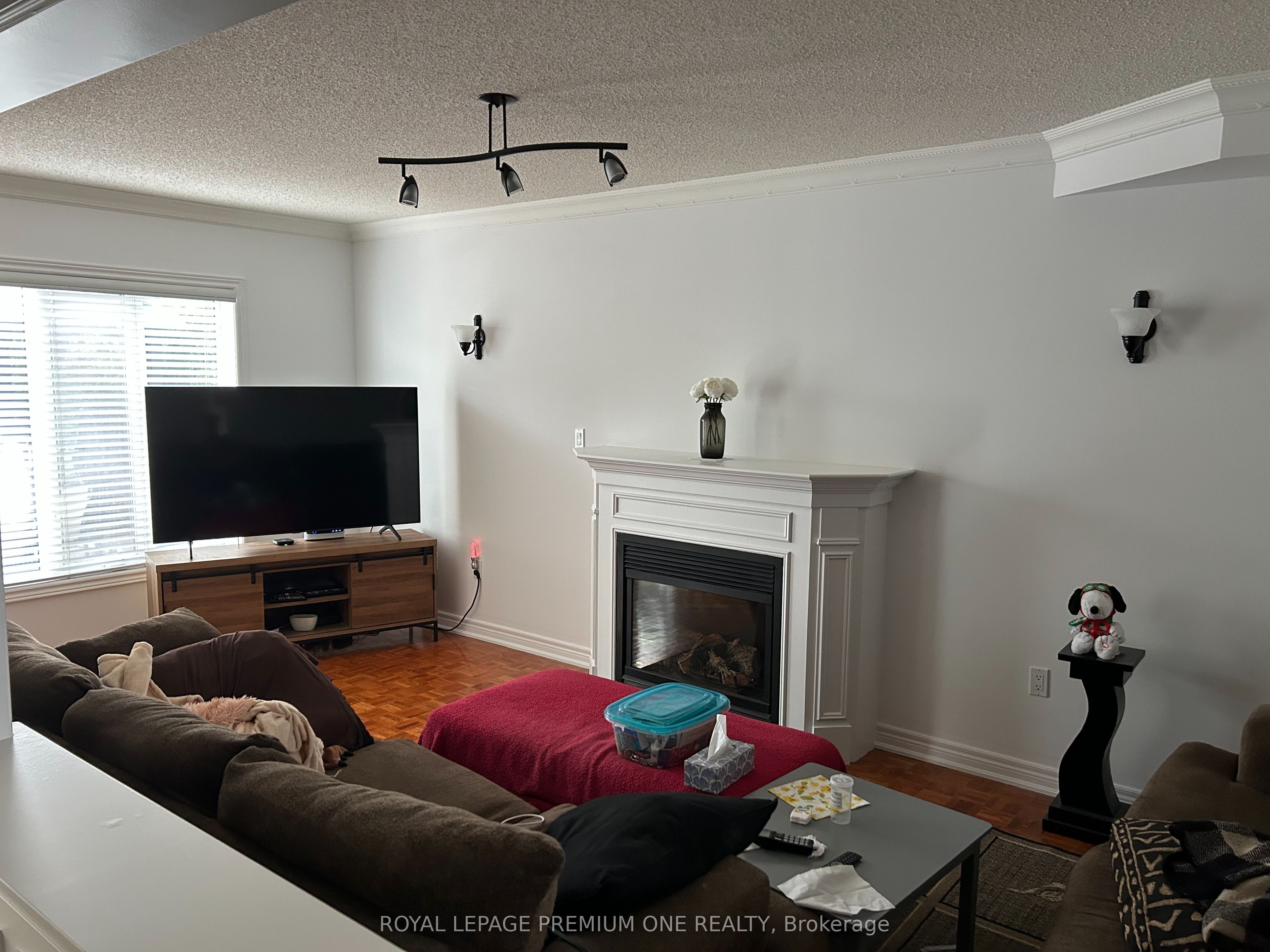 1370 Clarence Street