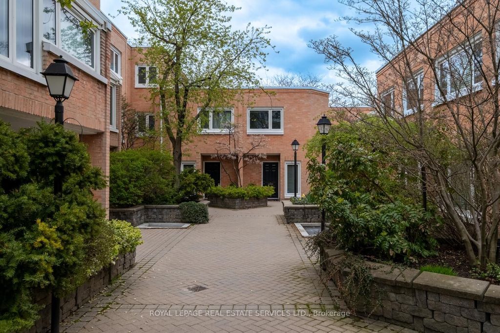 Photo of 390 Wellesley Street E #16, Toronto, ON M4X 1H6 (MLS # C13077518)