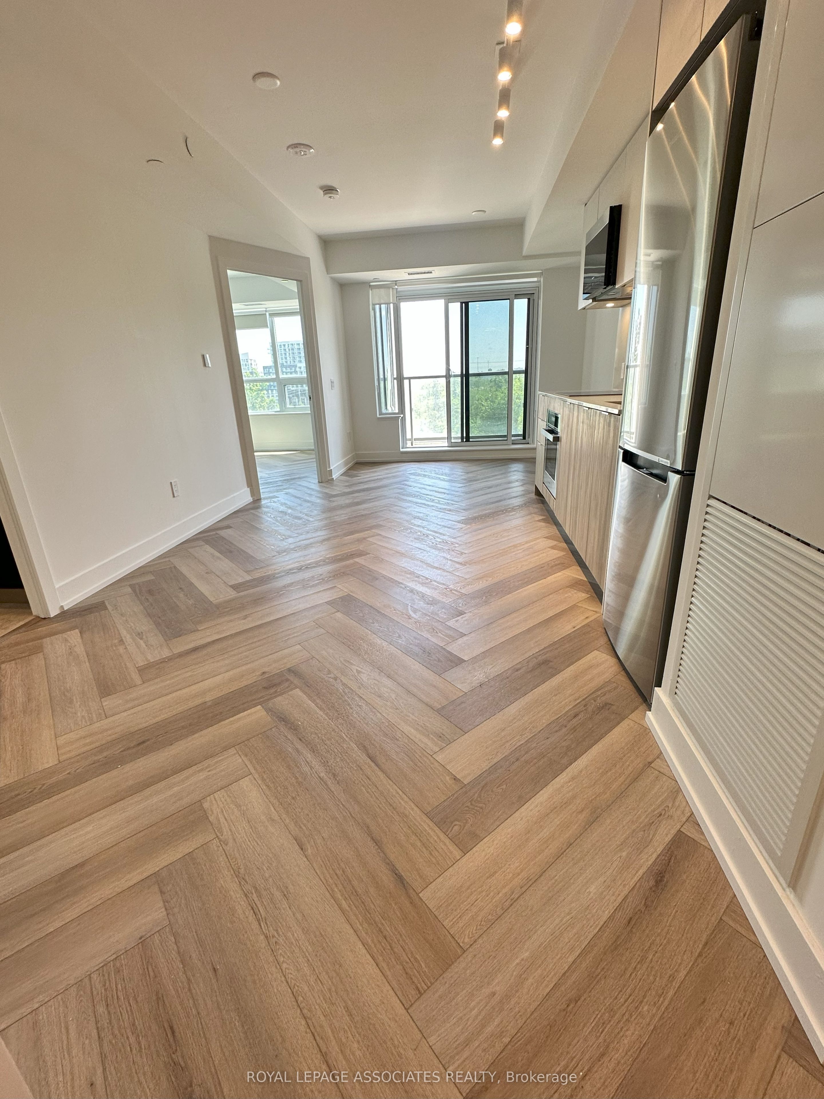 8 Cedarland Drive N 717