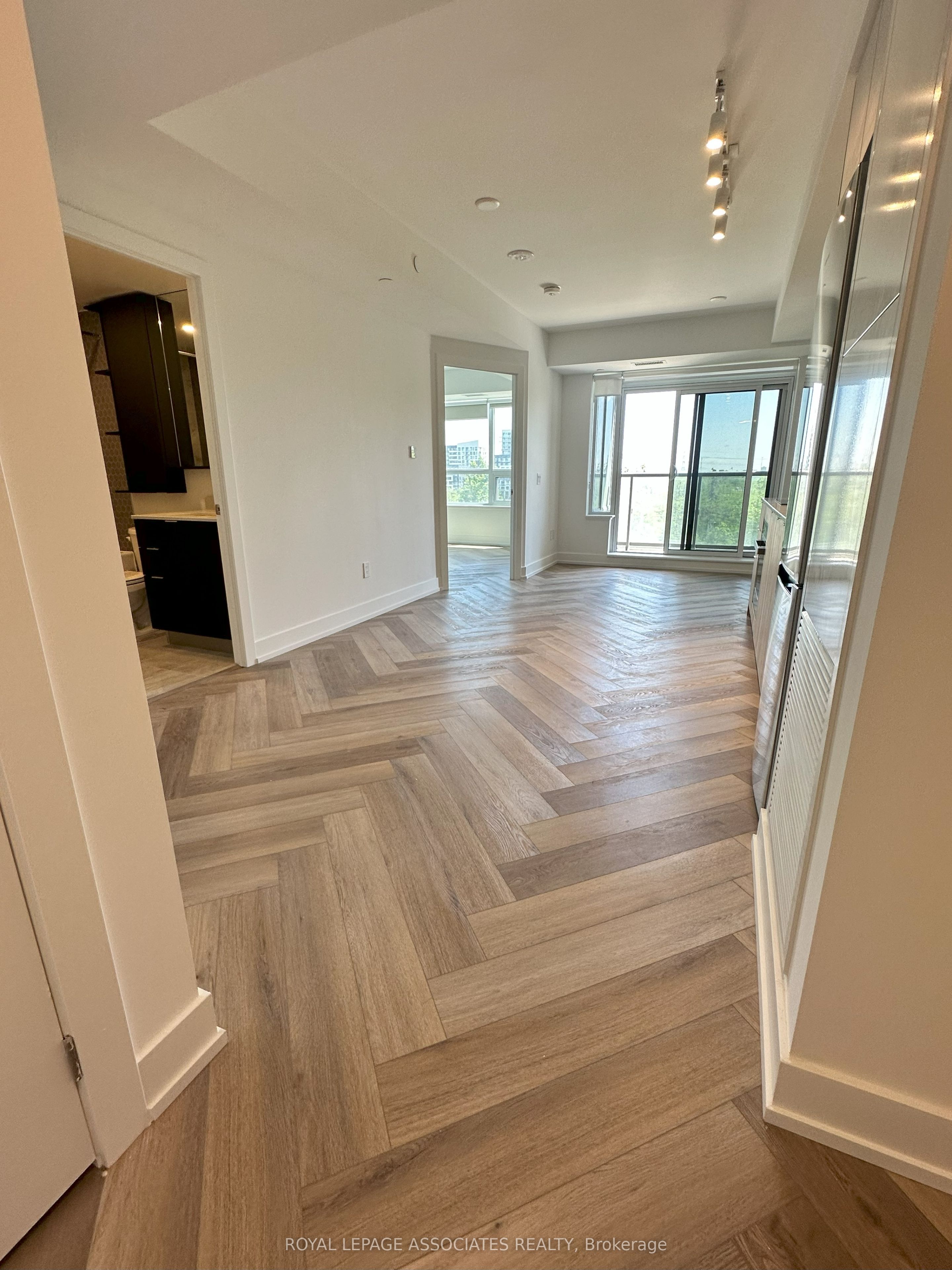8 Cedarland Drive N 717