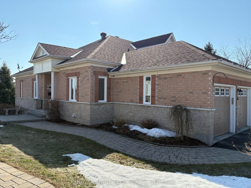 Photo of 34 Goldora Private, Kanata, ON K2T 1K7 (MLS # X12869128)