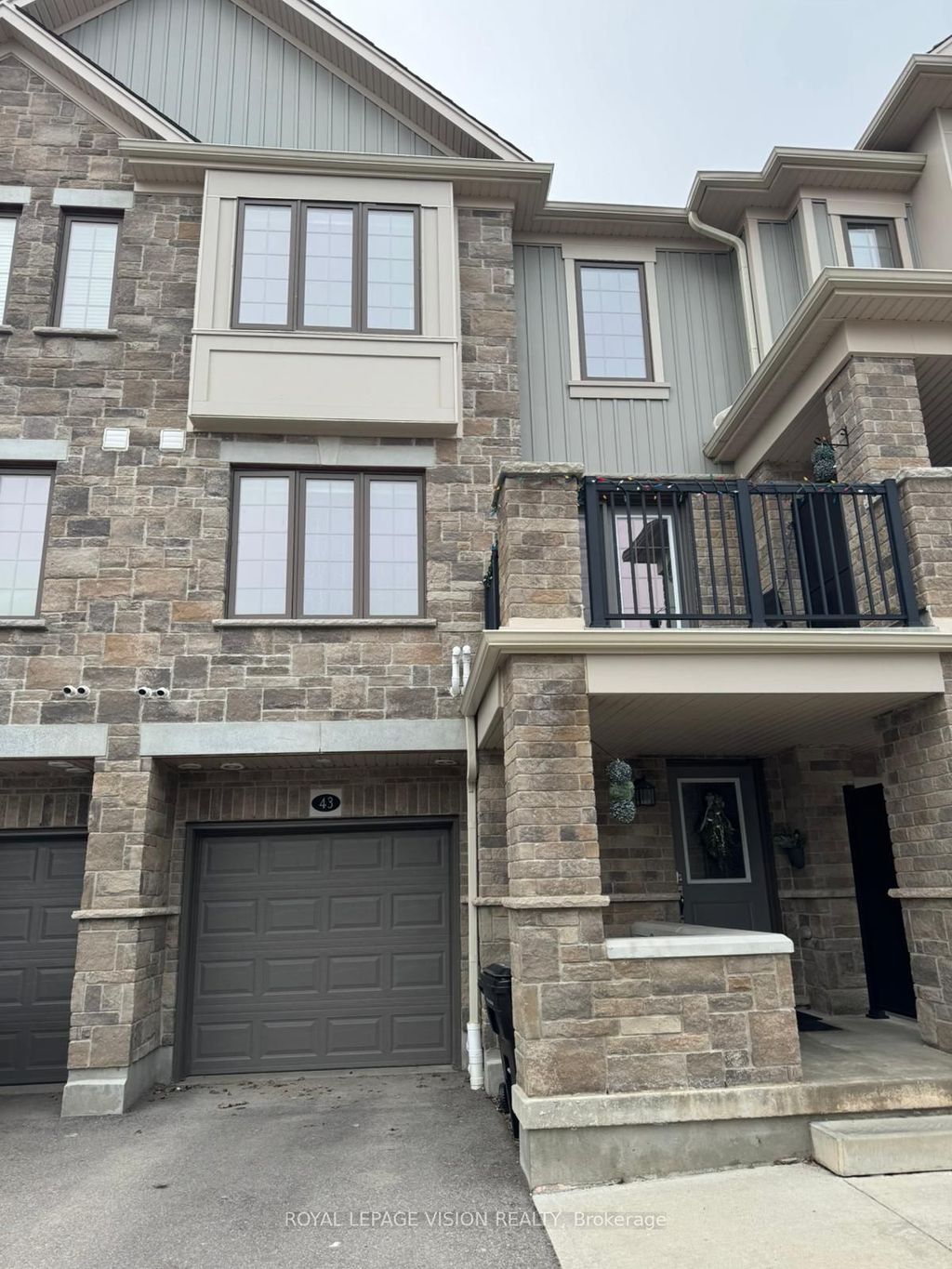 Photo of 43 BANK SWALLOW Crescent, Kitchener, ON N2P 0J7 (MLS # X12956128)