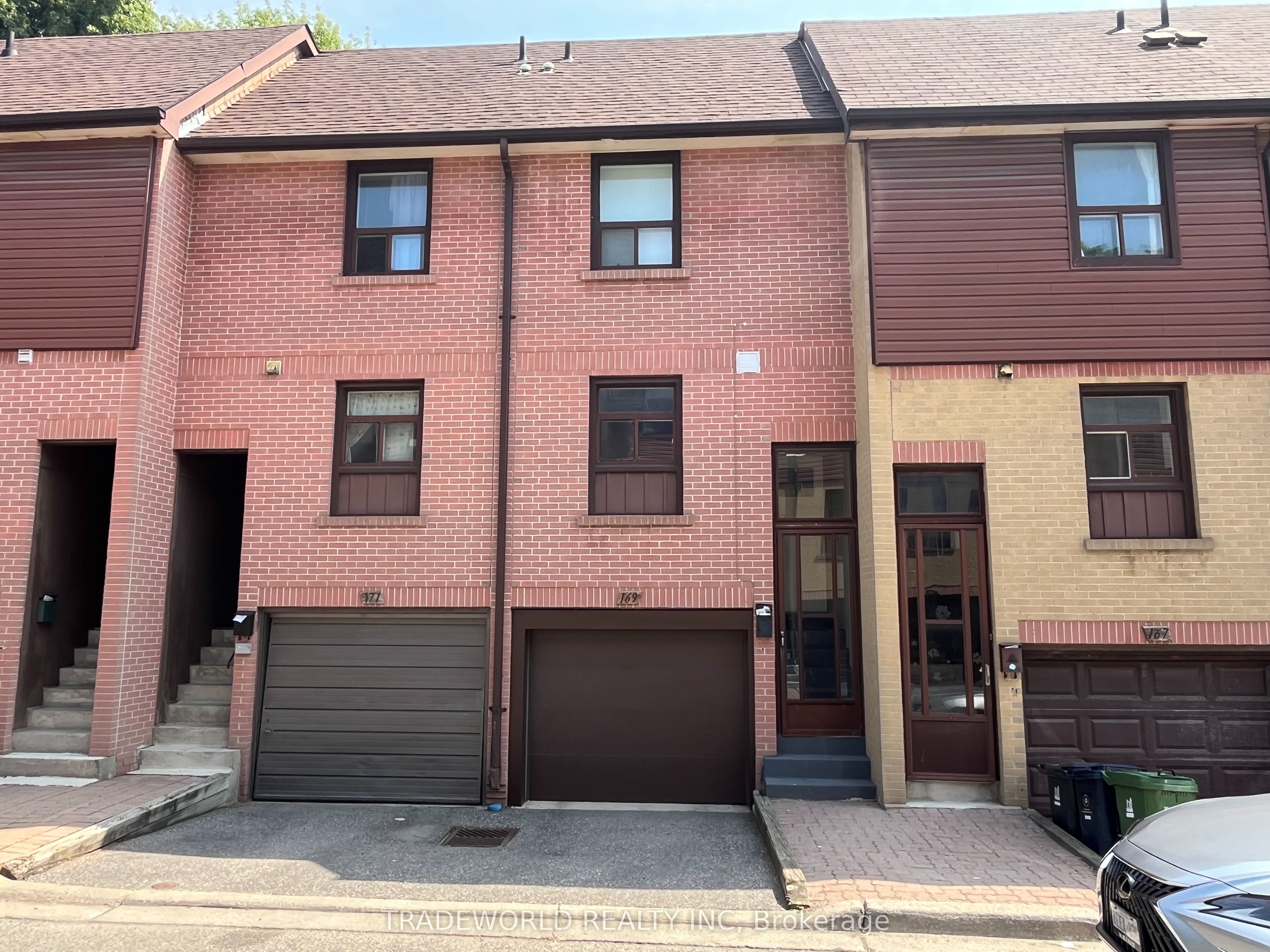 275 Broadview Avenue 169