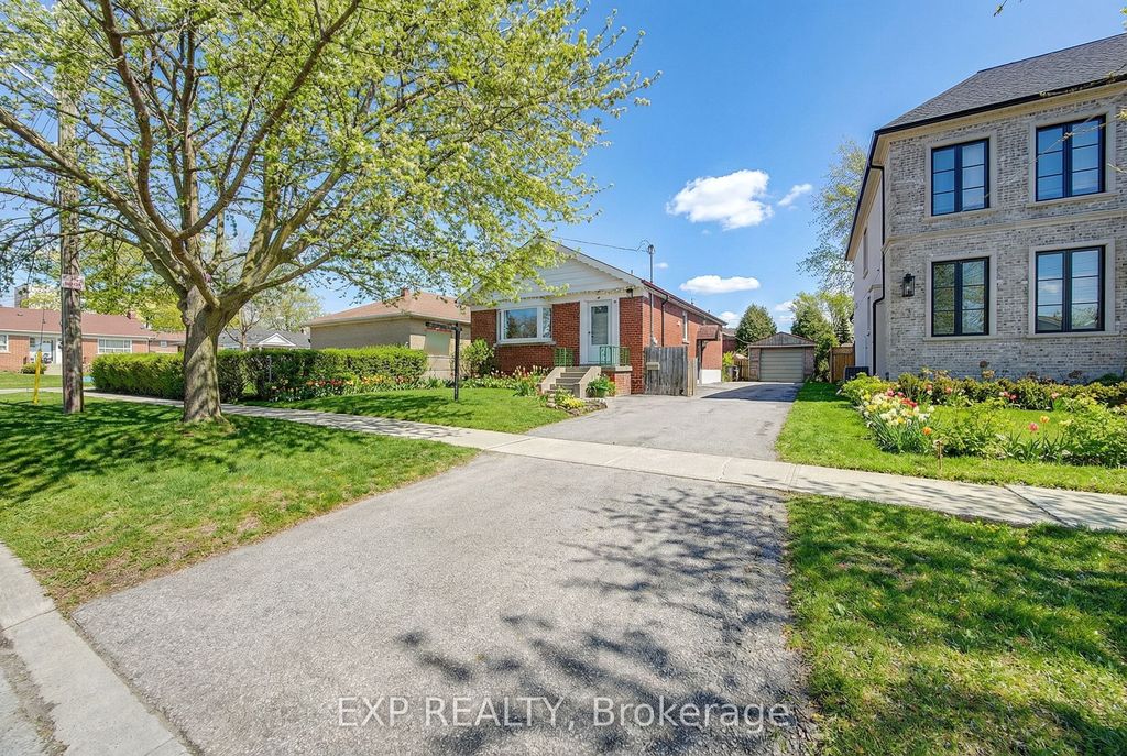 Photo of 43 Yorkshire Road, Toronto, ON M1K 3B7 (MLS # E12958162)