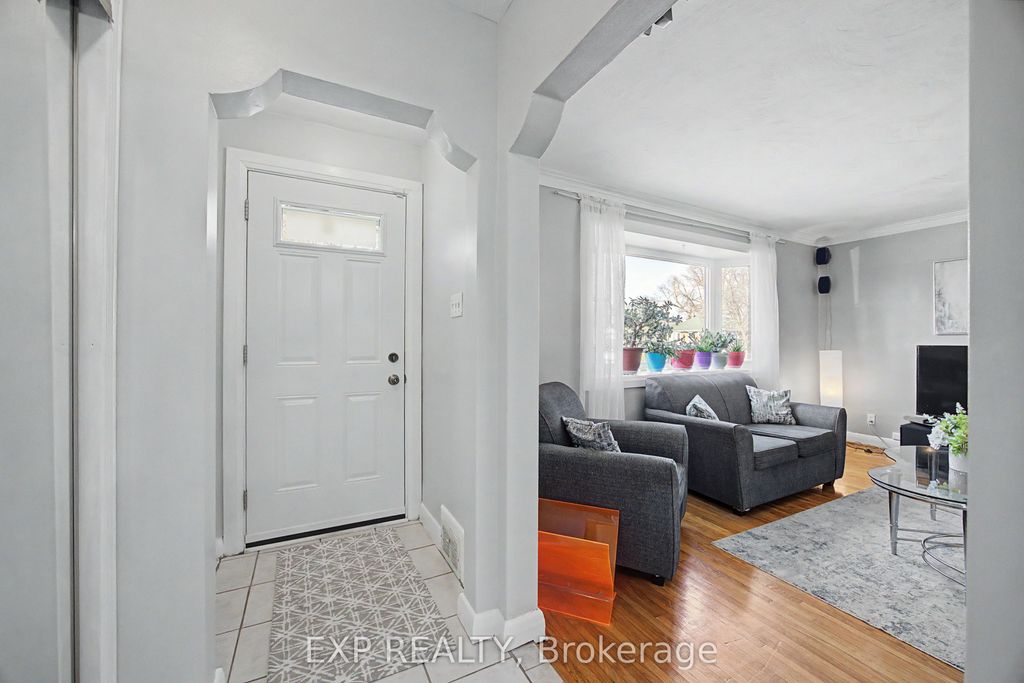 Photo of 43 Yorkshire Road, Toronto, ON M1K 3B7 (MLS # E12958162)