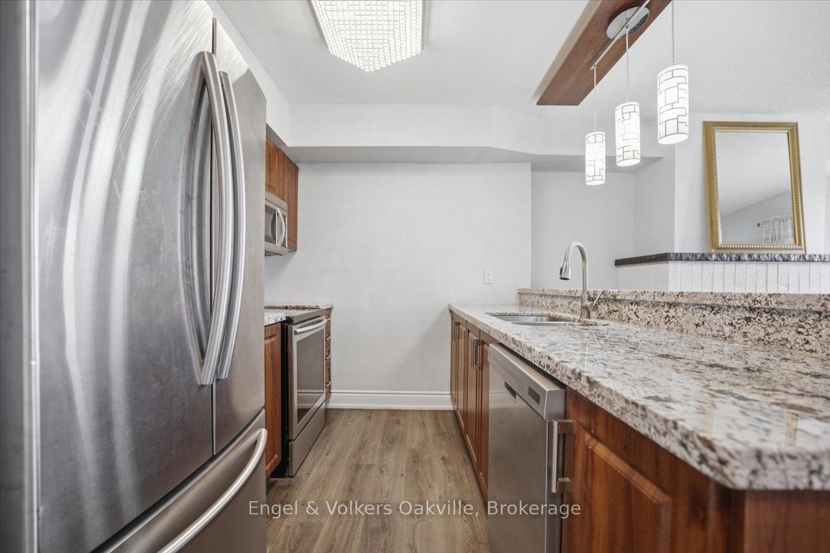 1000 Cedarglen Gate 625