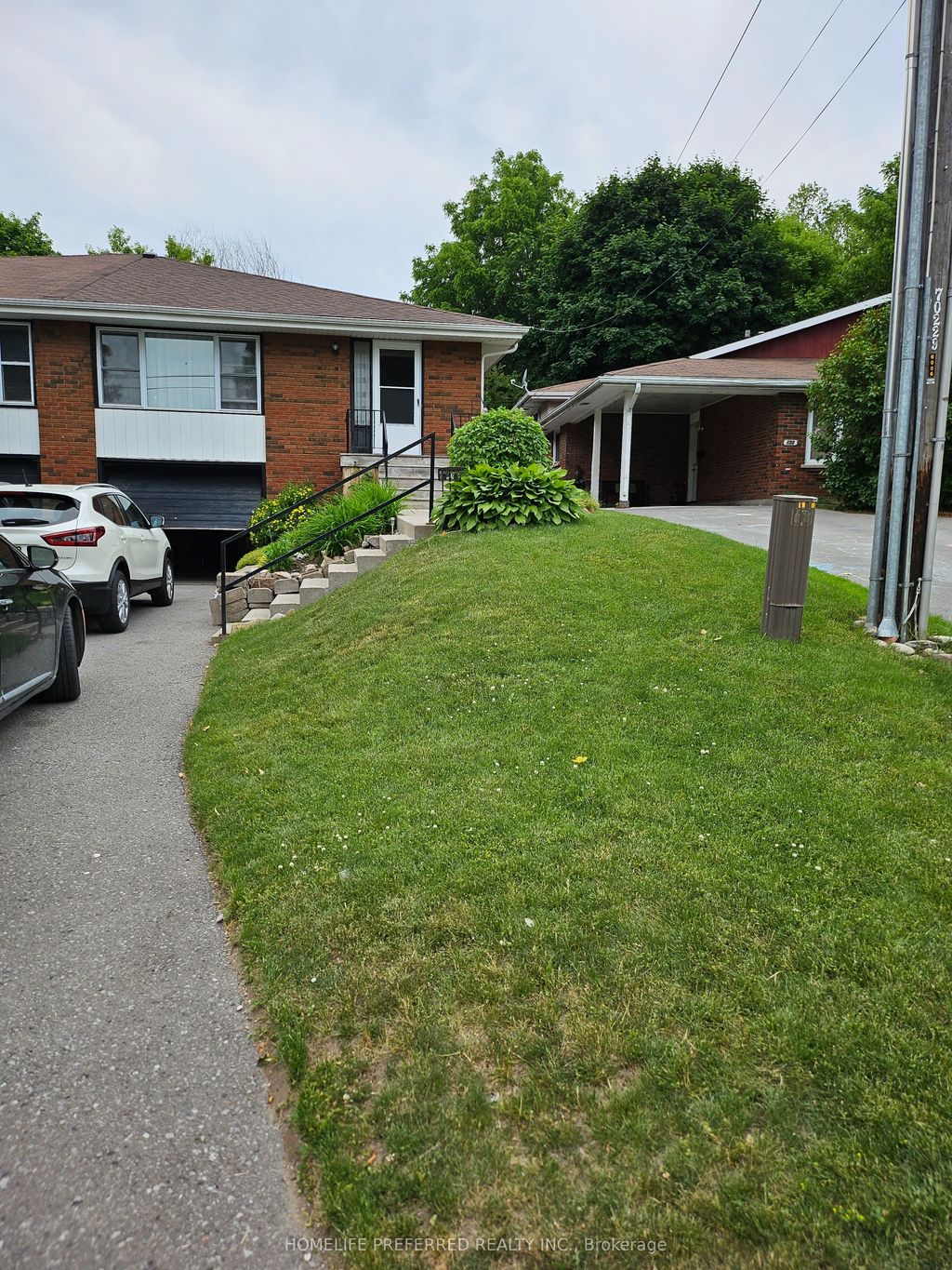 Photo of 17B Beechwood Drive, Peterborough, ON K9J 1M2 (MLS # X12473724)