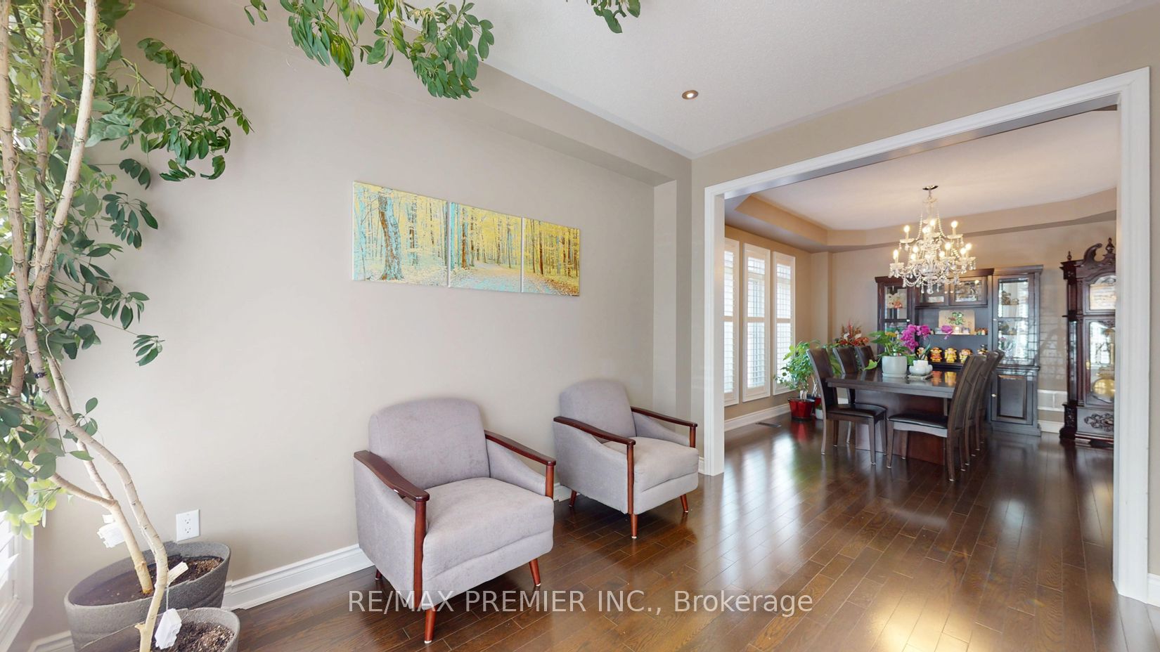 48 Heron Hollow Avenue