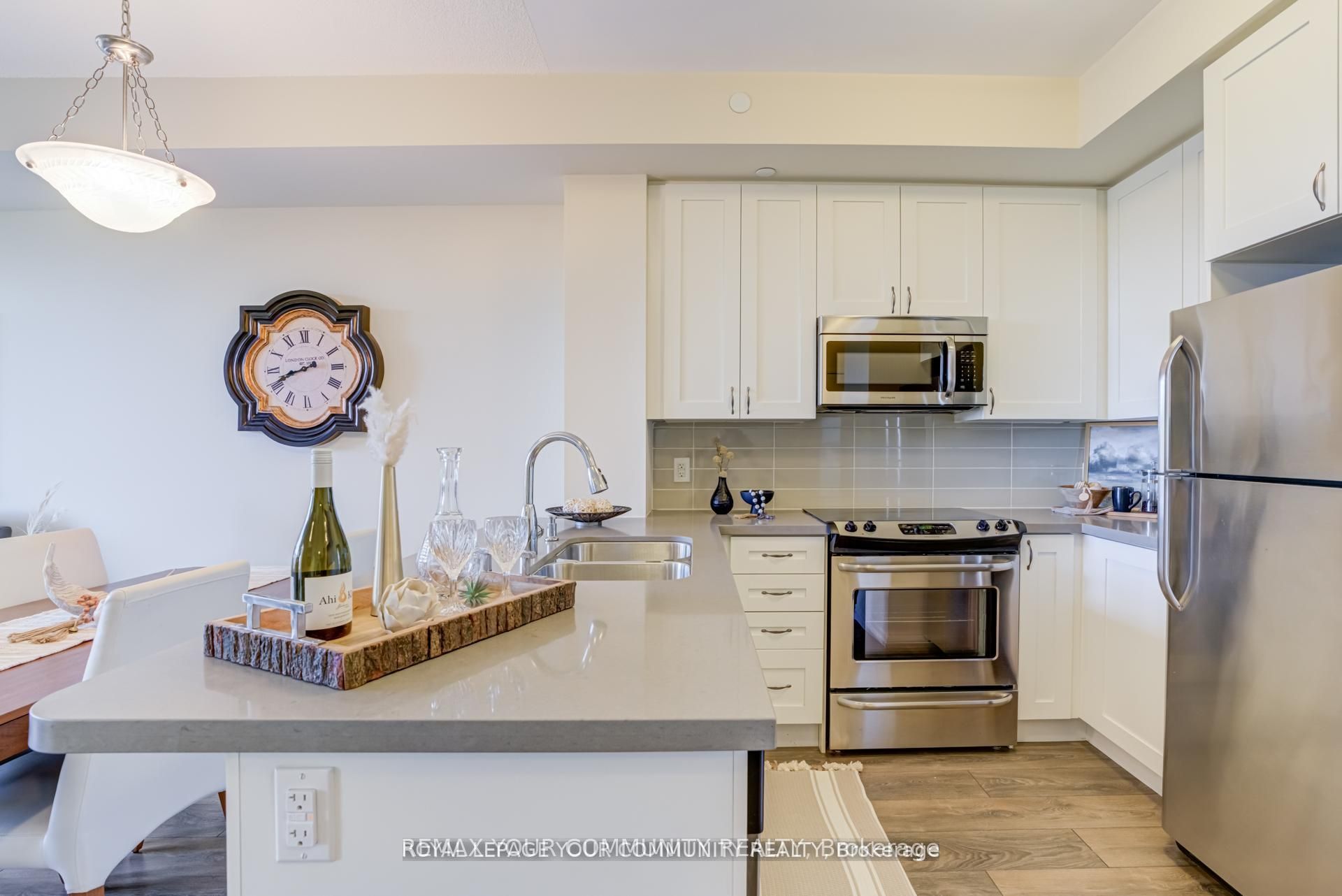 540 Bur Oak Avenue 222