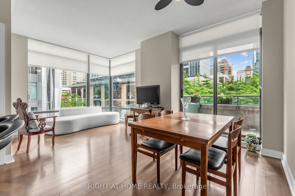 Photo of 18 Yorkville Avenue #305, Toronto, ON M4W 3Y8 (MLS # C13514958)