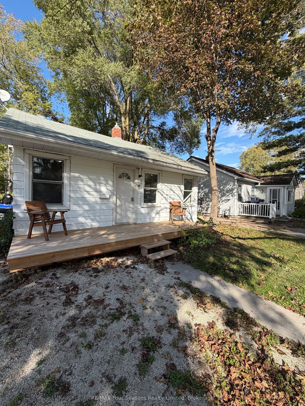 Photo of 95 Eighth Street, Collingwood, ON L9Y 2C6 (MLS # S12457523)