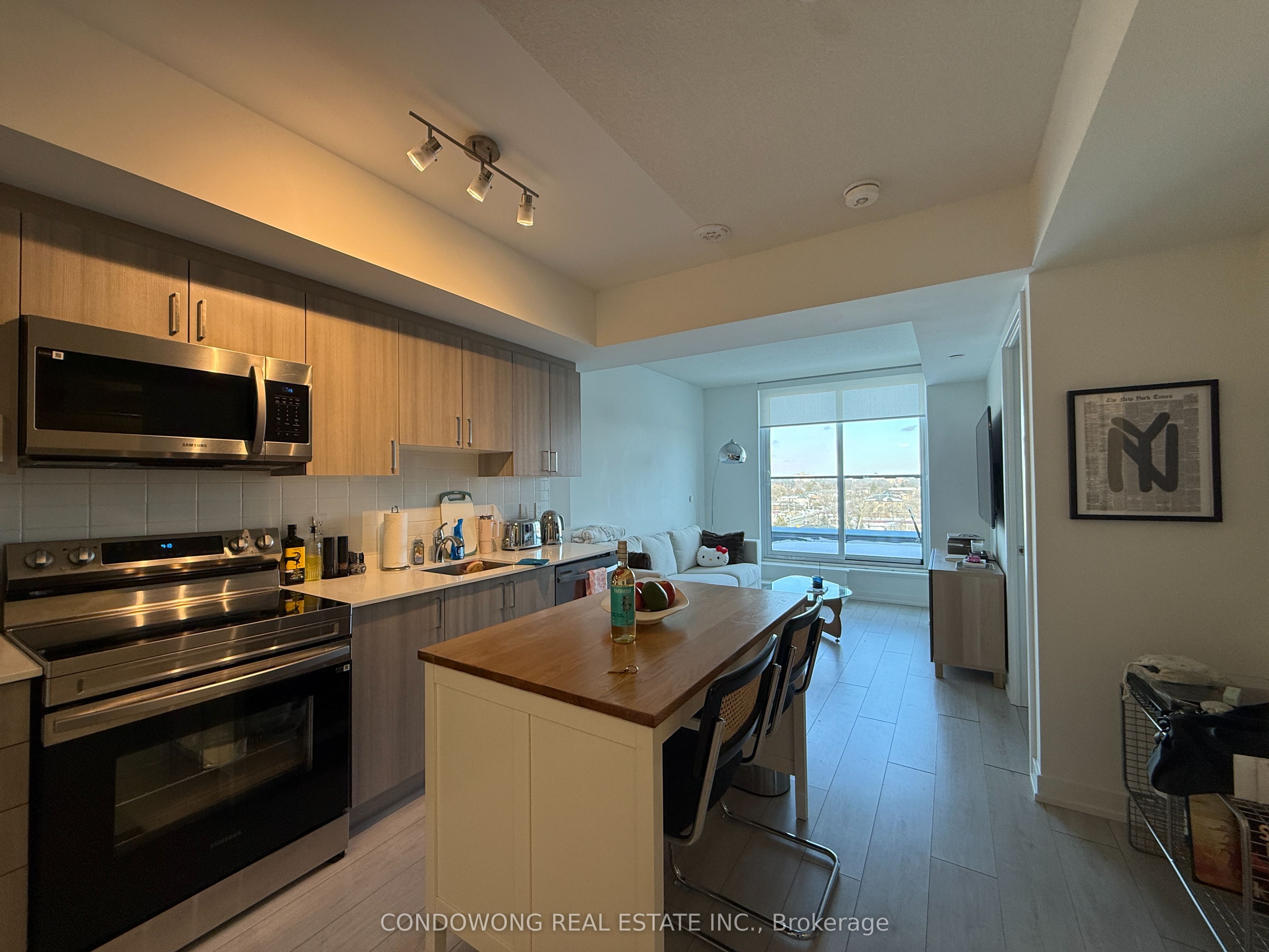 556 Marlee Avenue 810