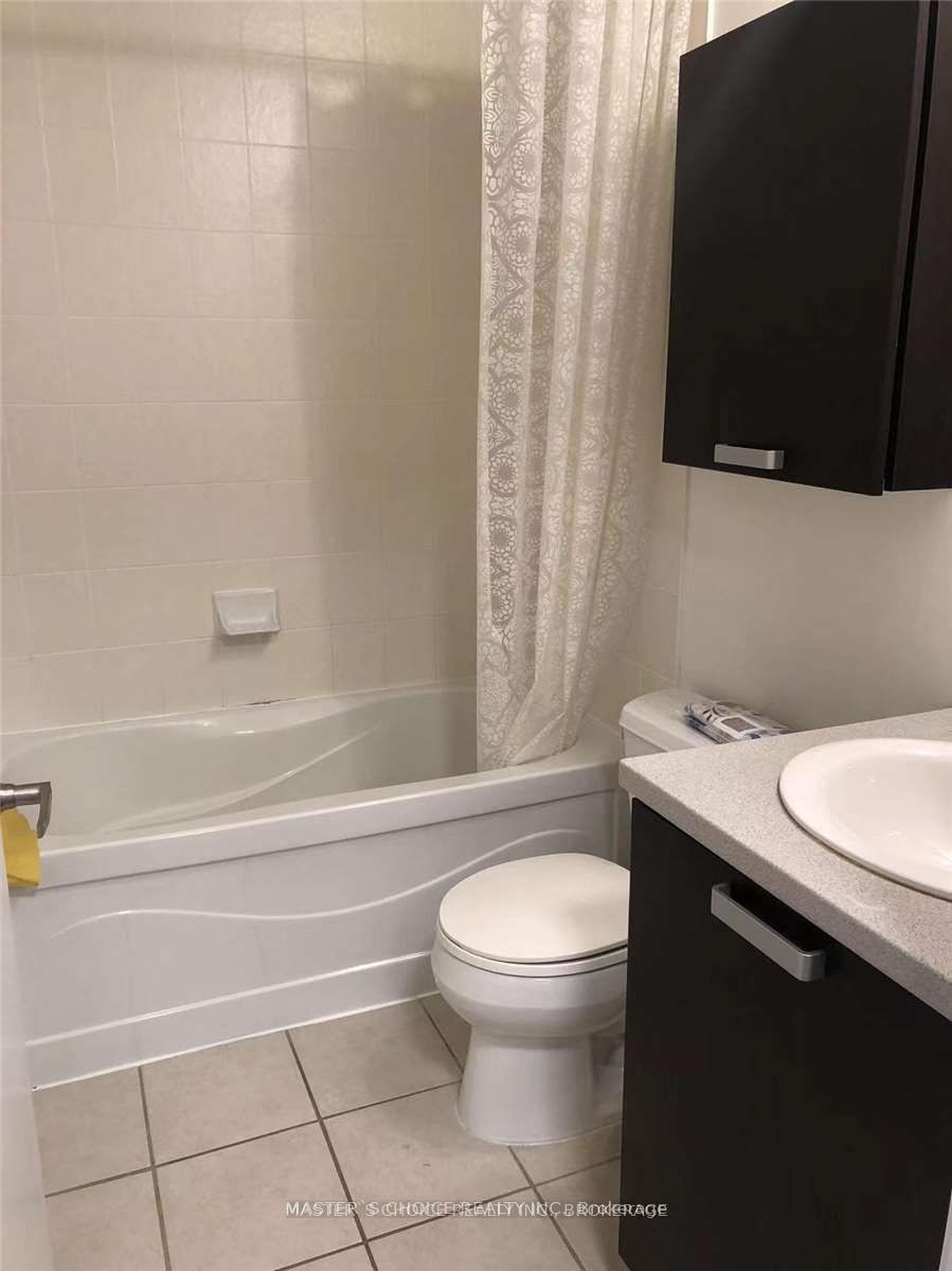 38 Grenville Street 2408