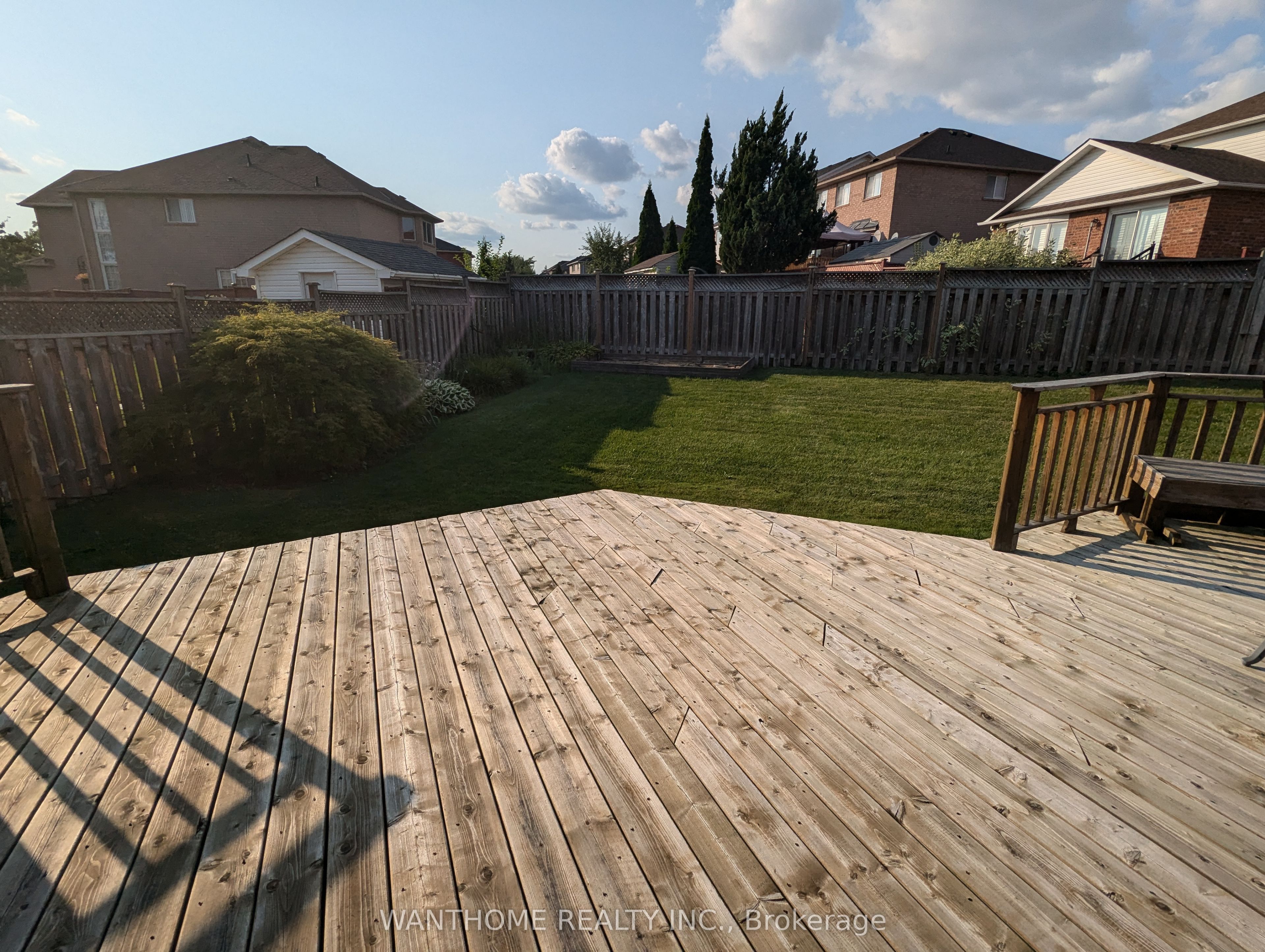 5533 Loonlake Avenue